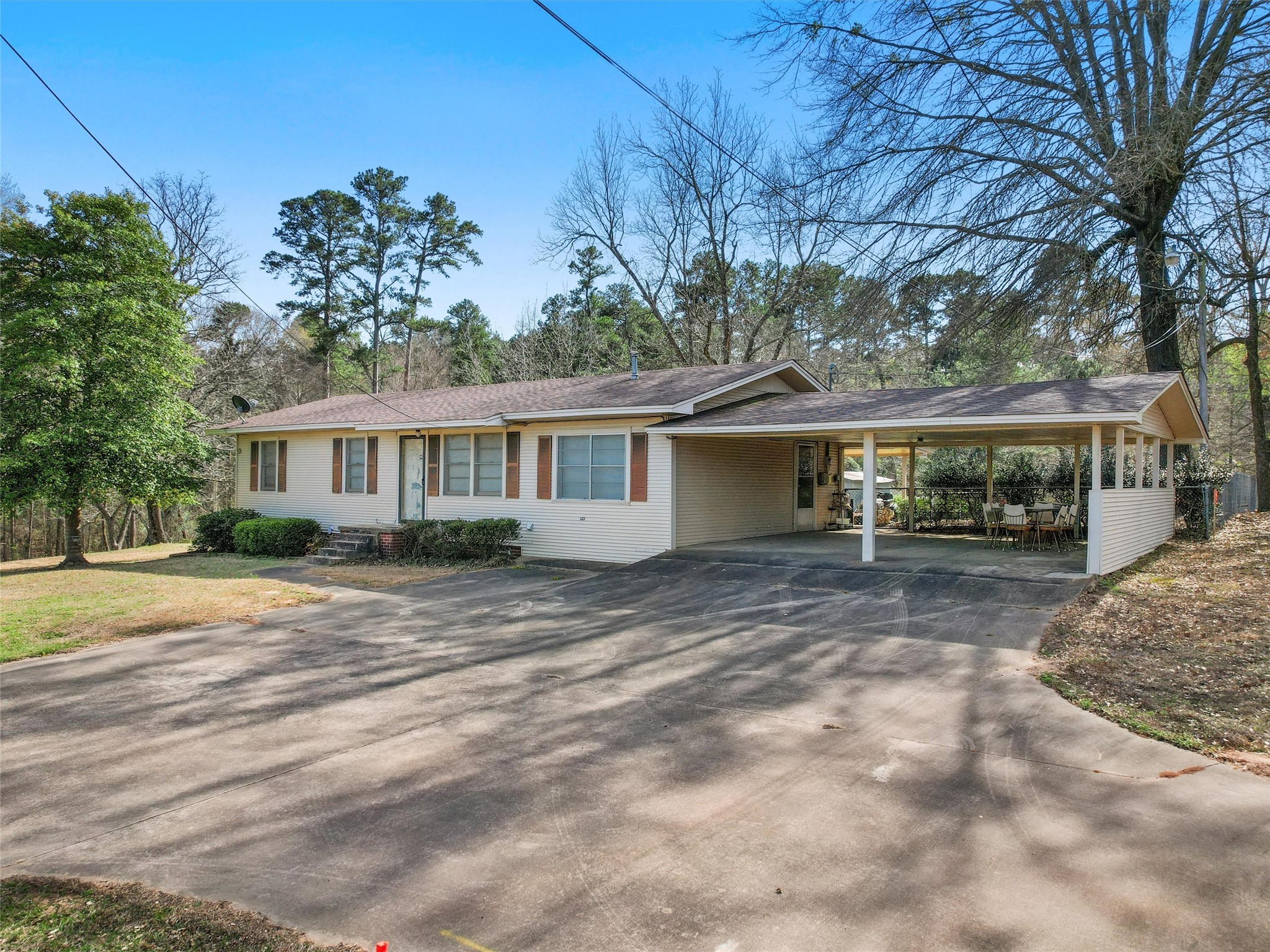 387 HIGHWAY 49
