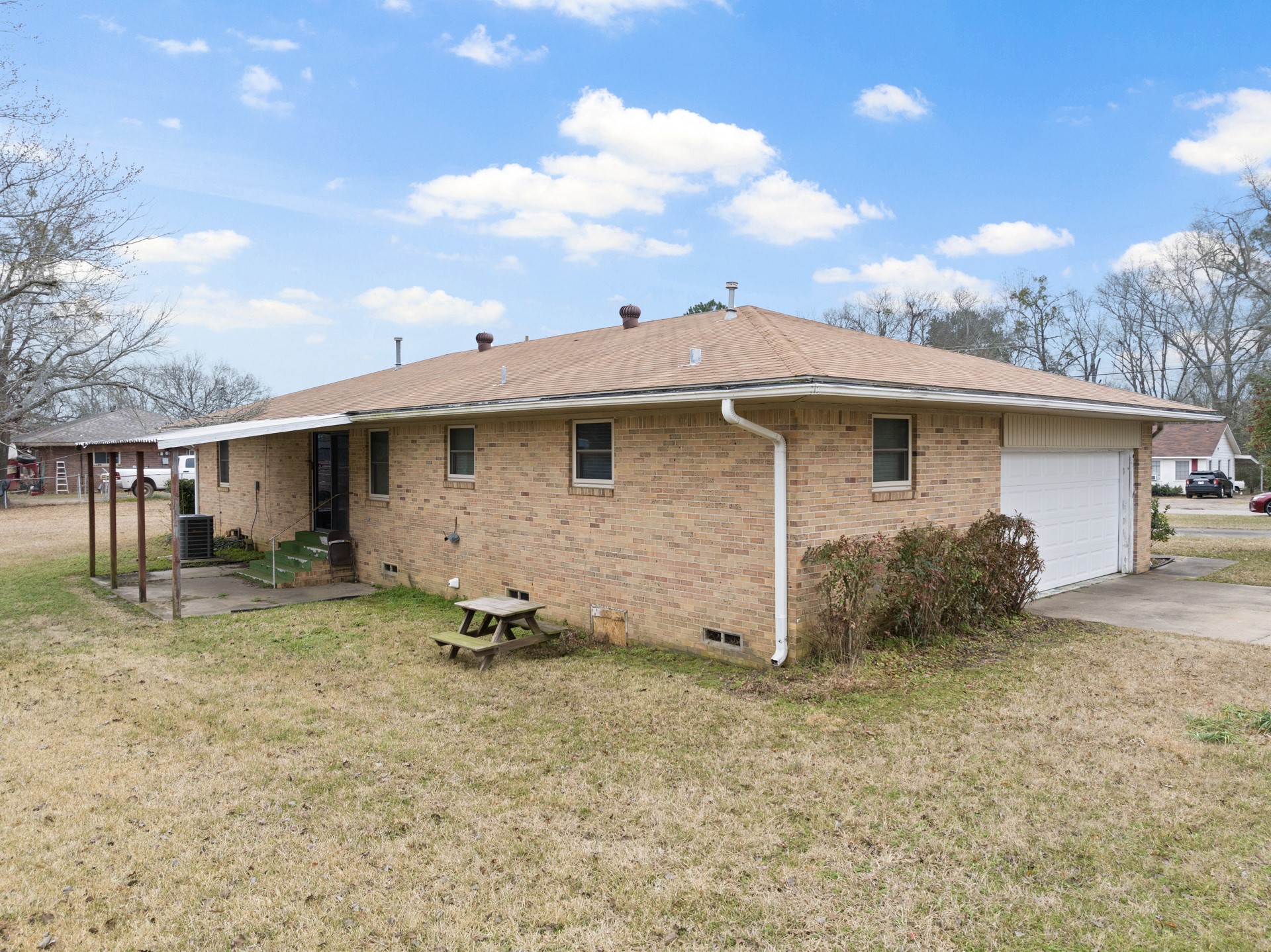 503 FRONT Street