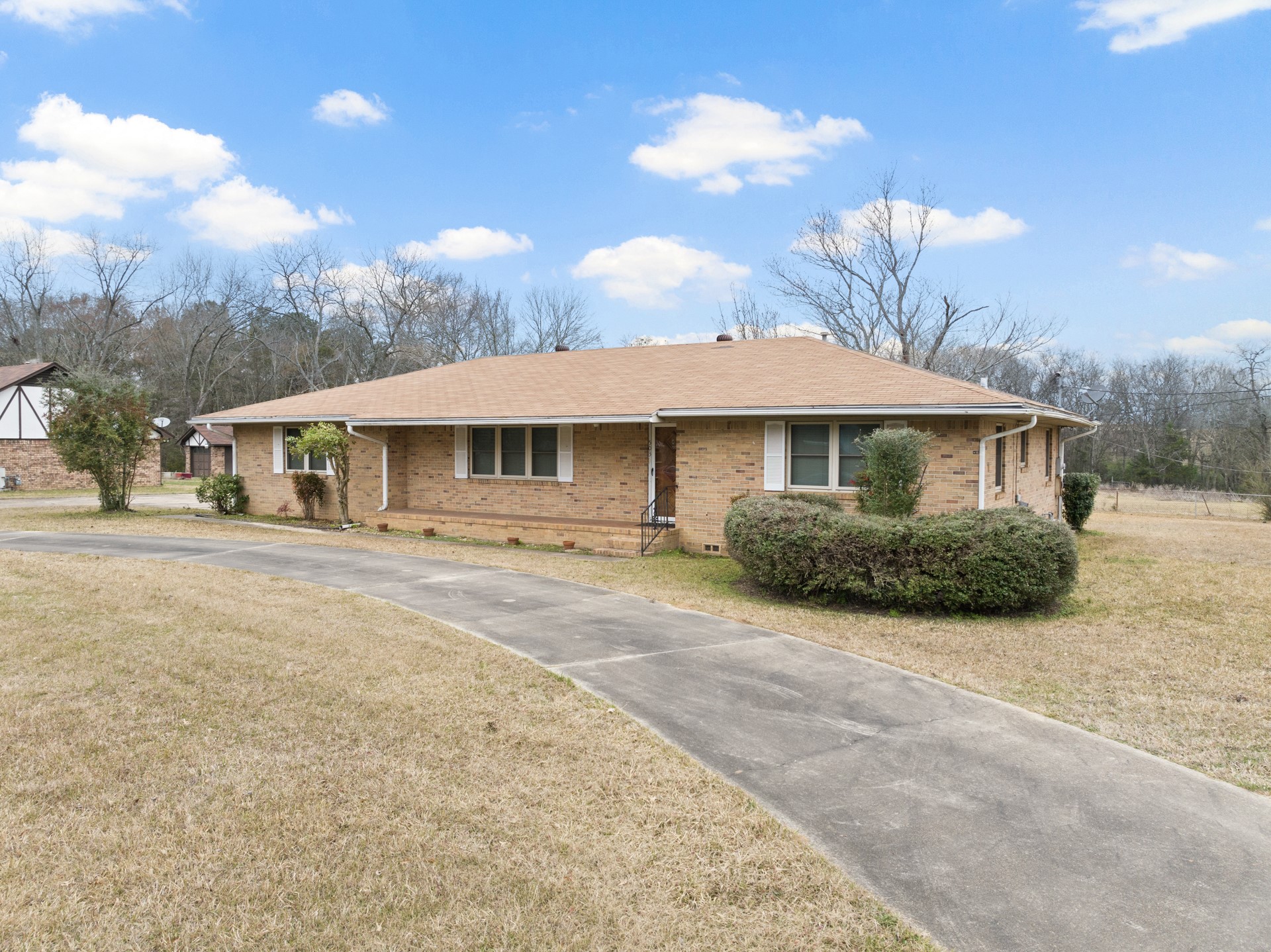 503 FRONT Street