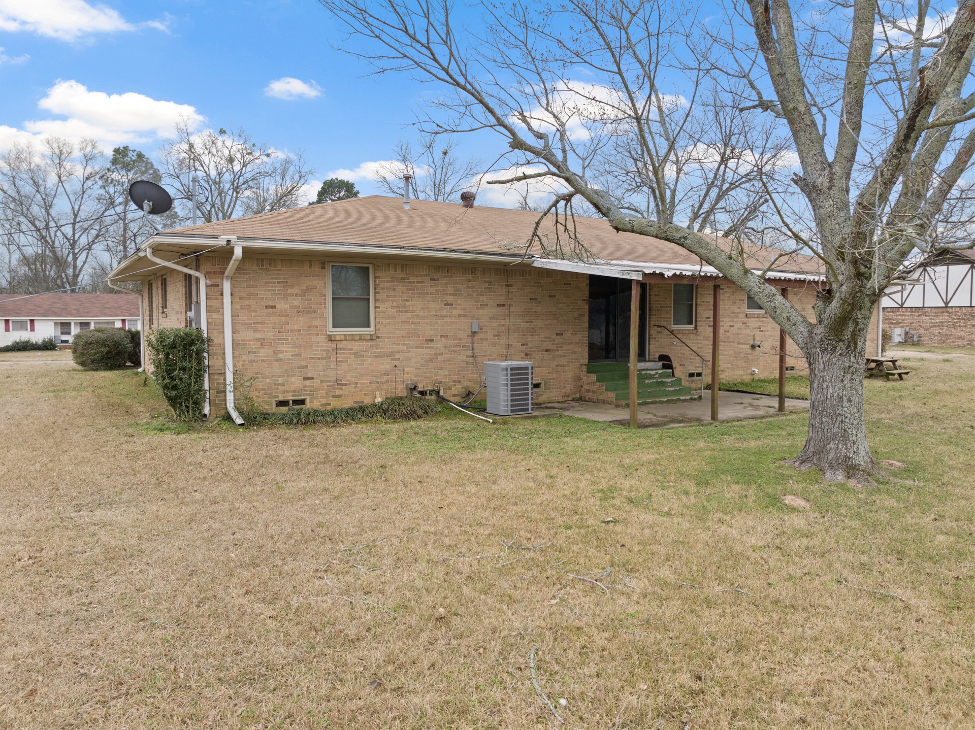 503 FRONT Street