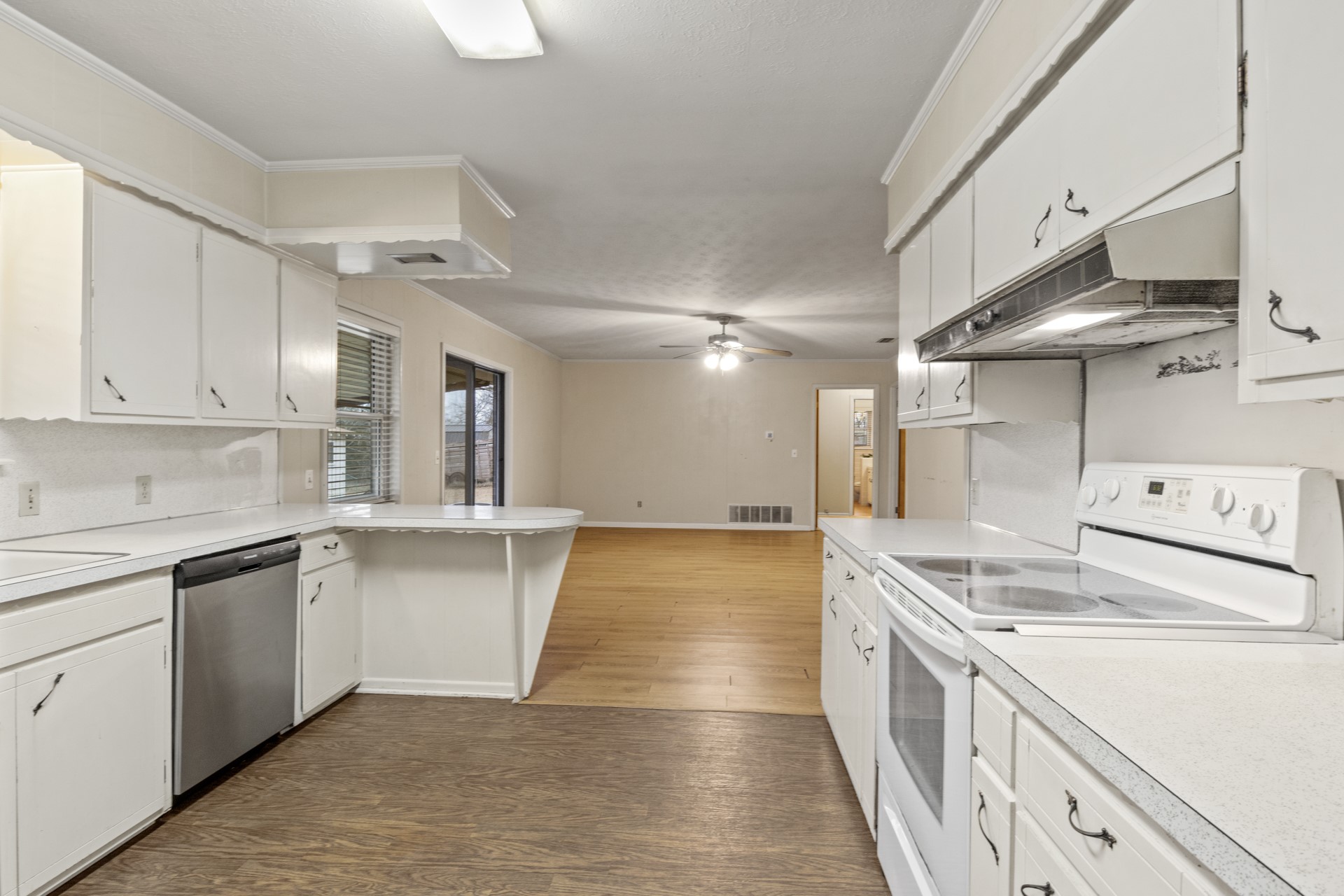 503 FRONT Street
