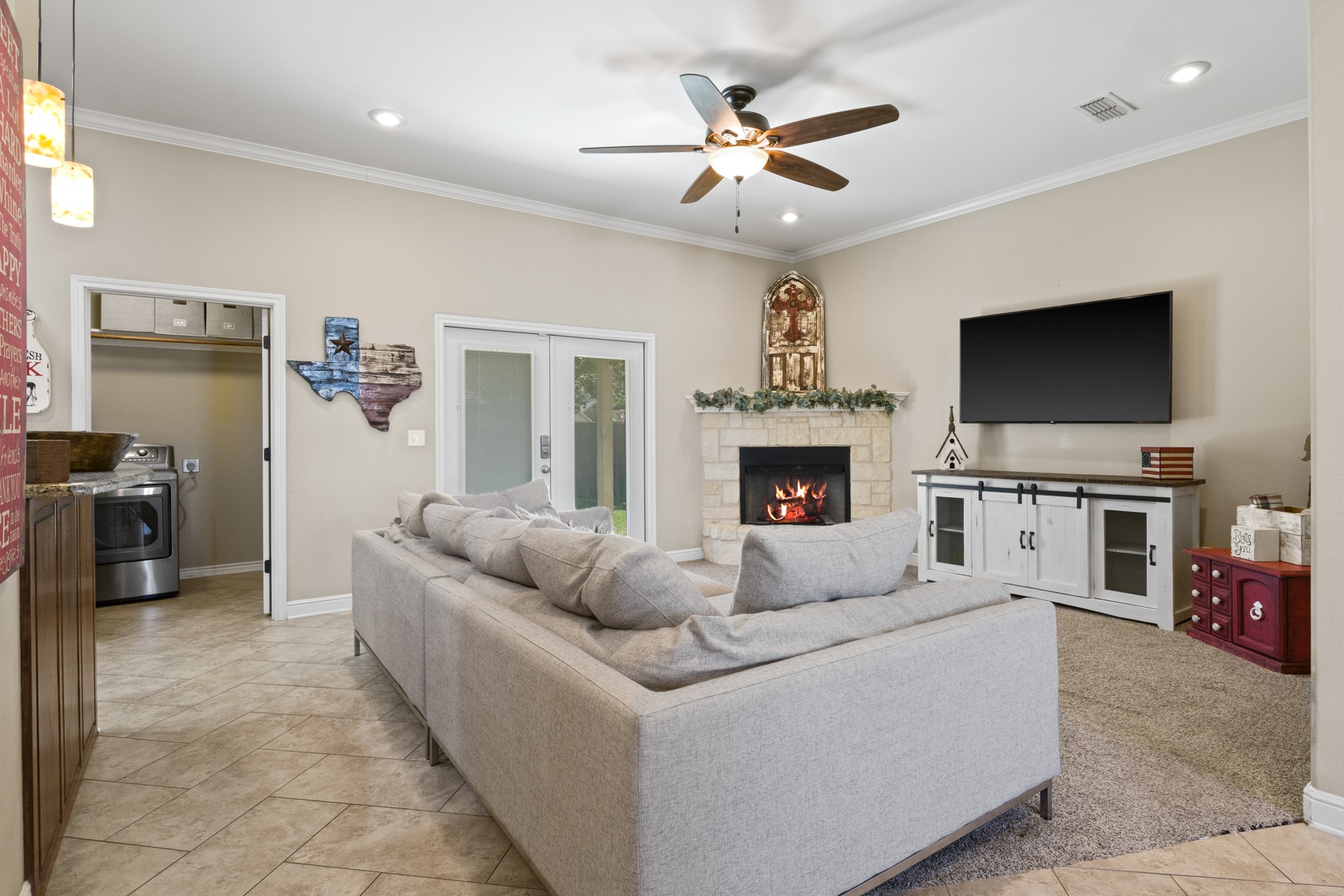 612 Austin Acres