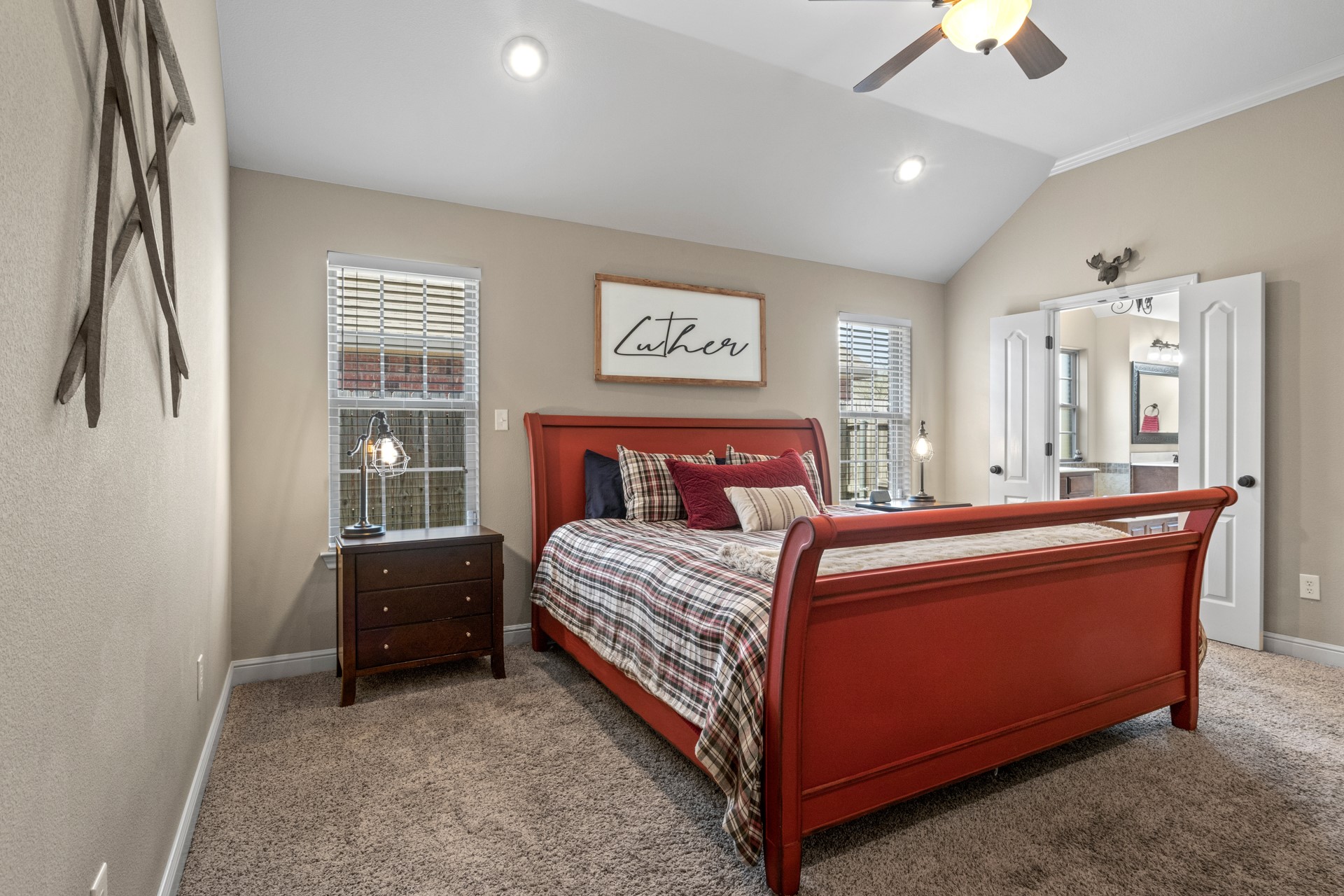 612 Austin Acres