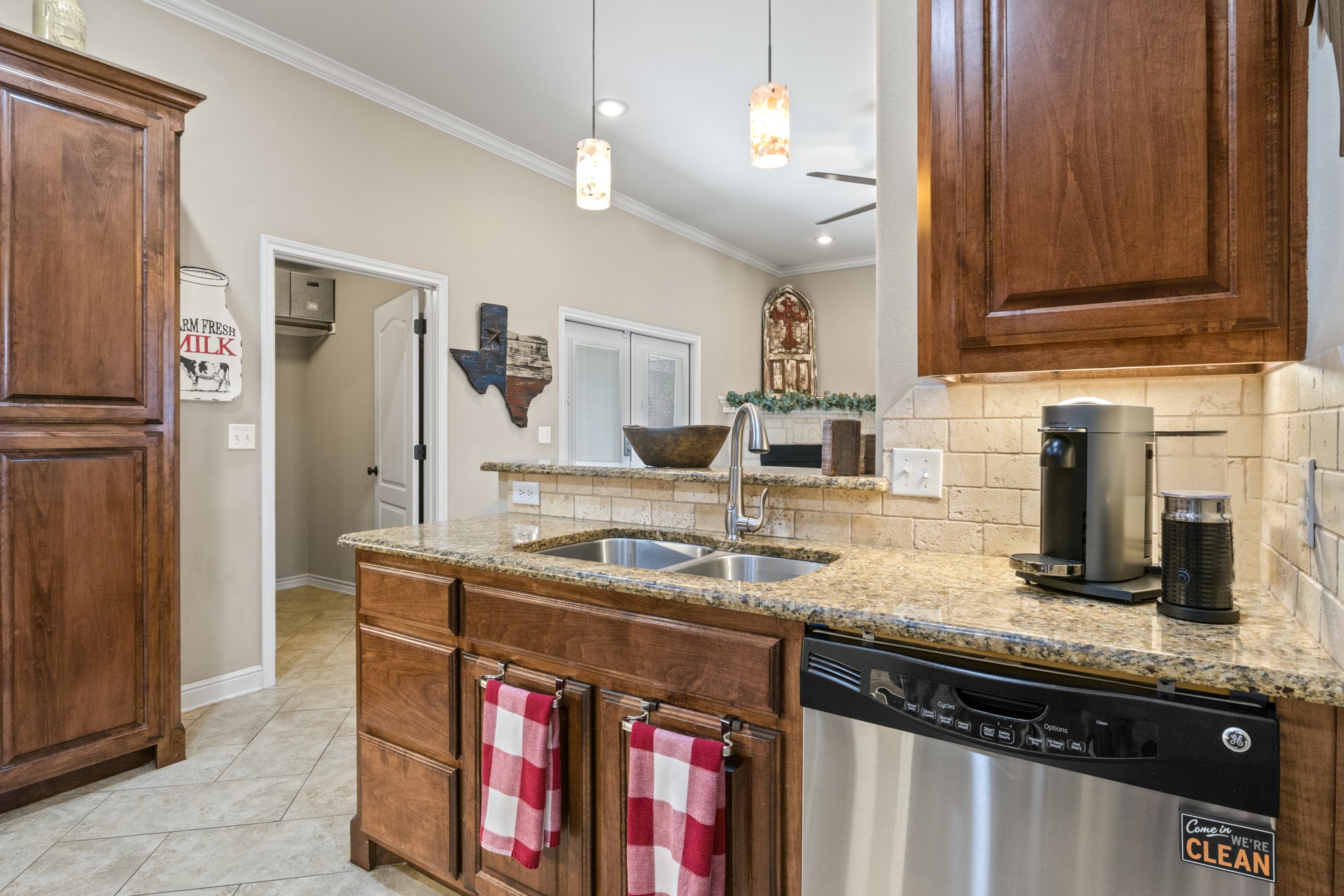 612 Austin Acres