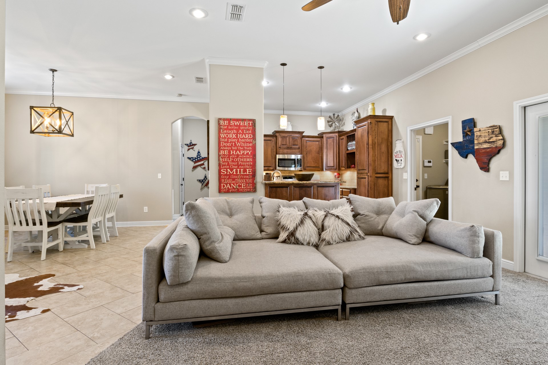 612 Austin Acres
