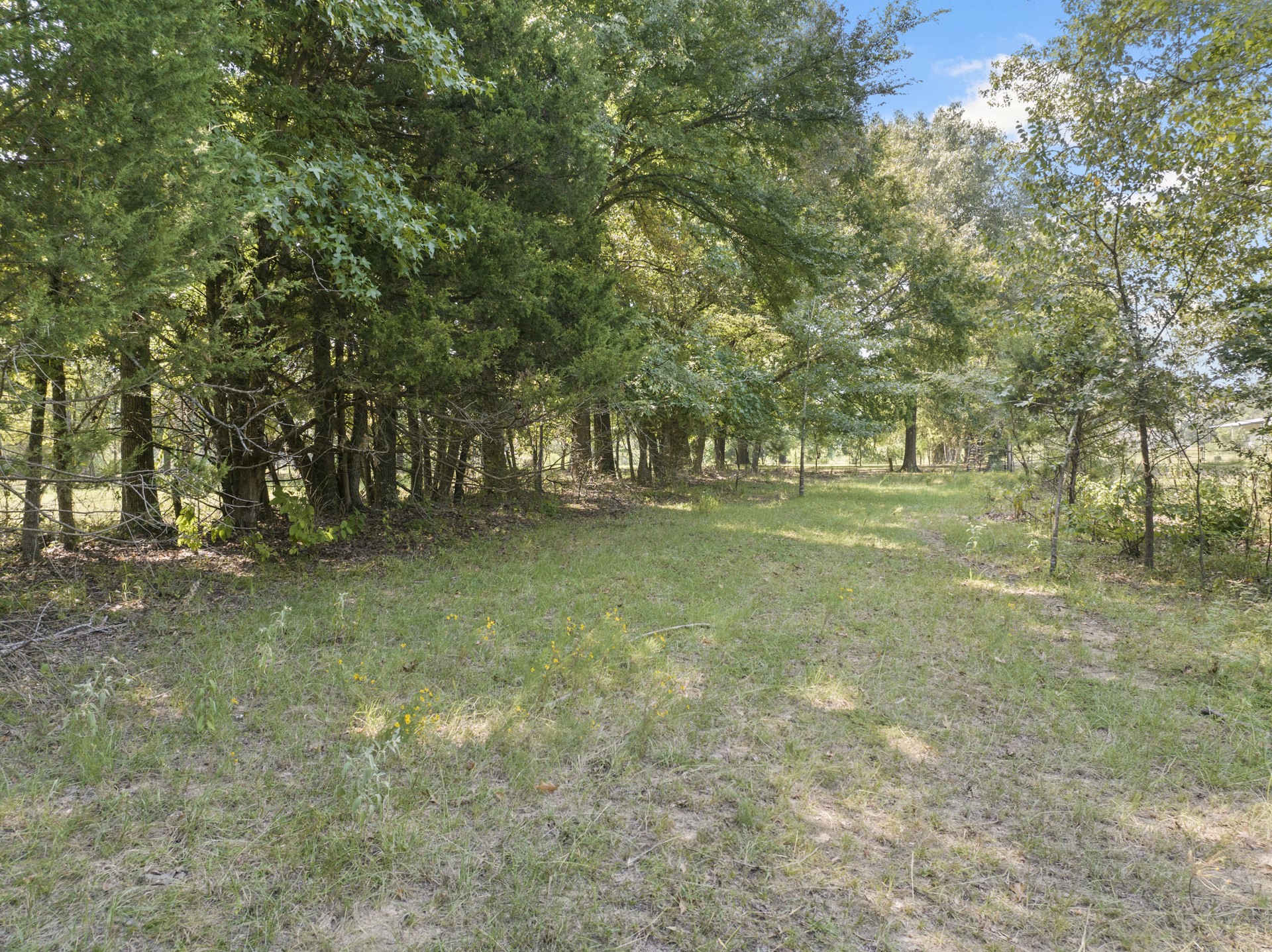 9280 NE County Road 2100