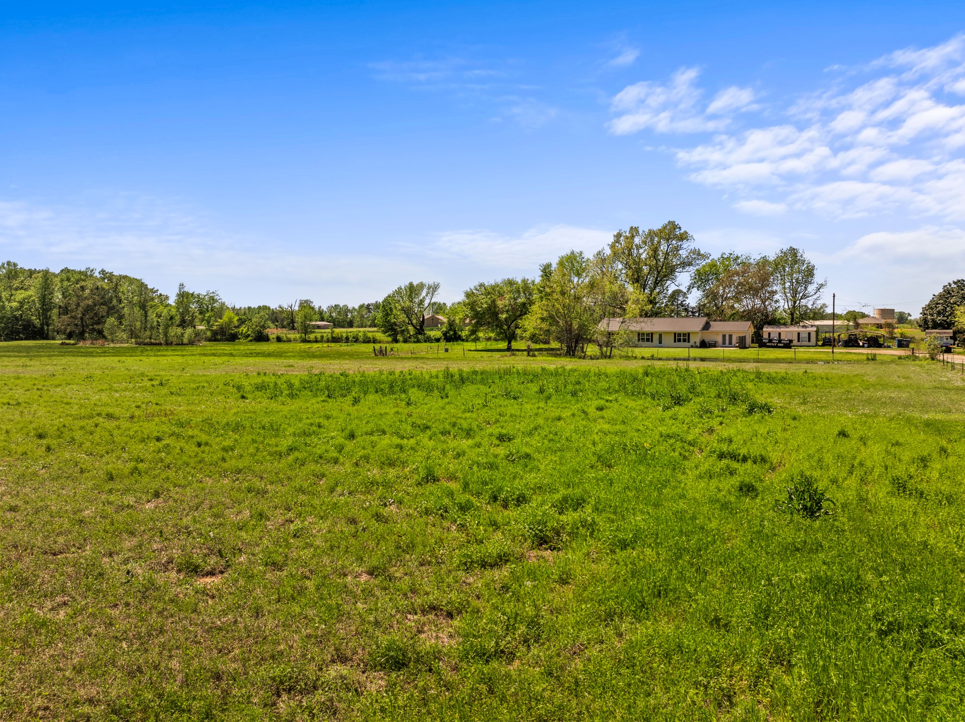 688 County Road 4810