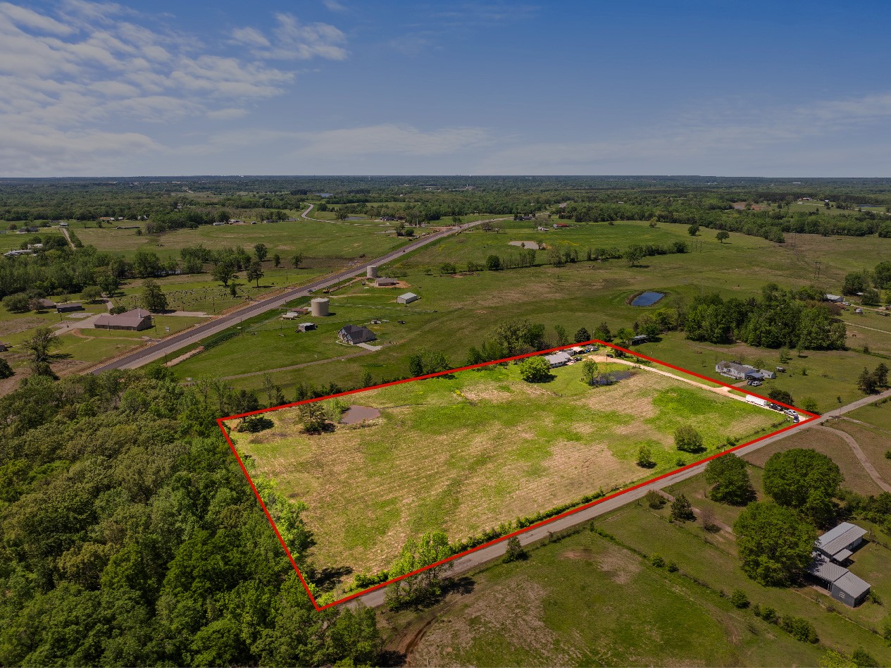 688 County Road 4810