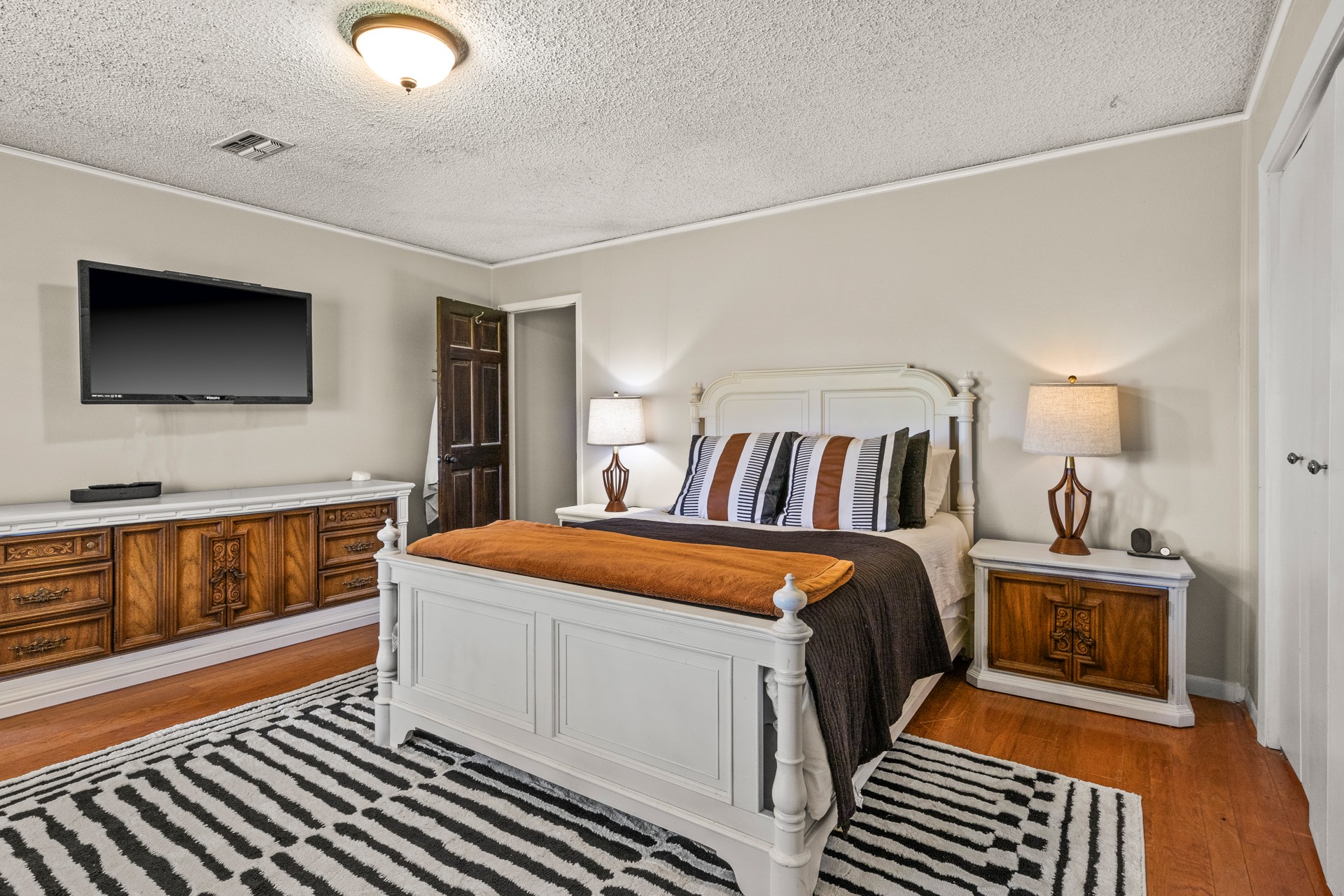 688 County Road 4810