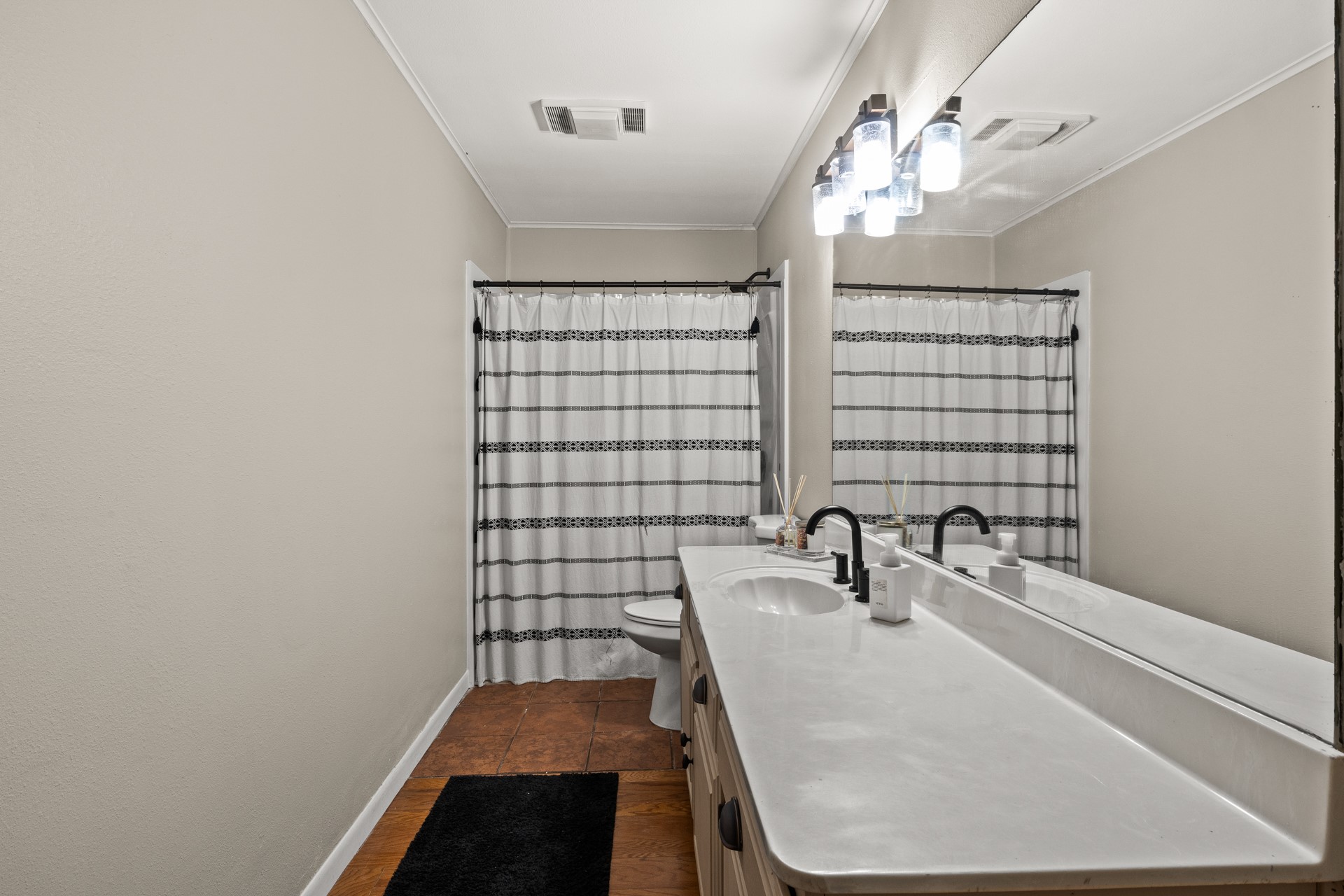 688 County Road 4810