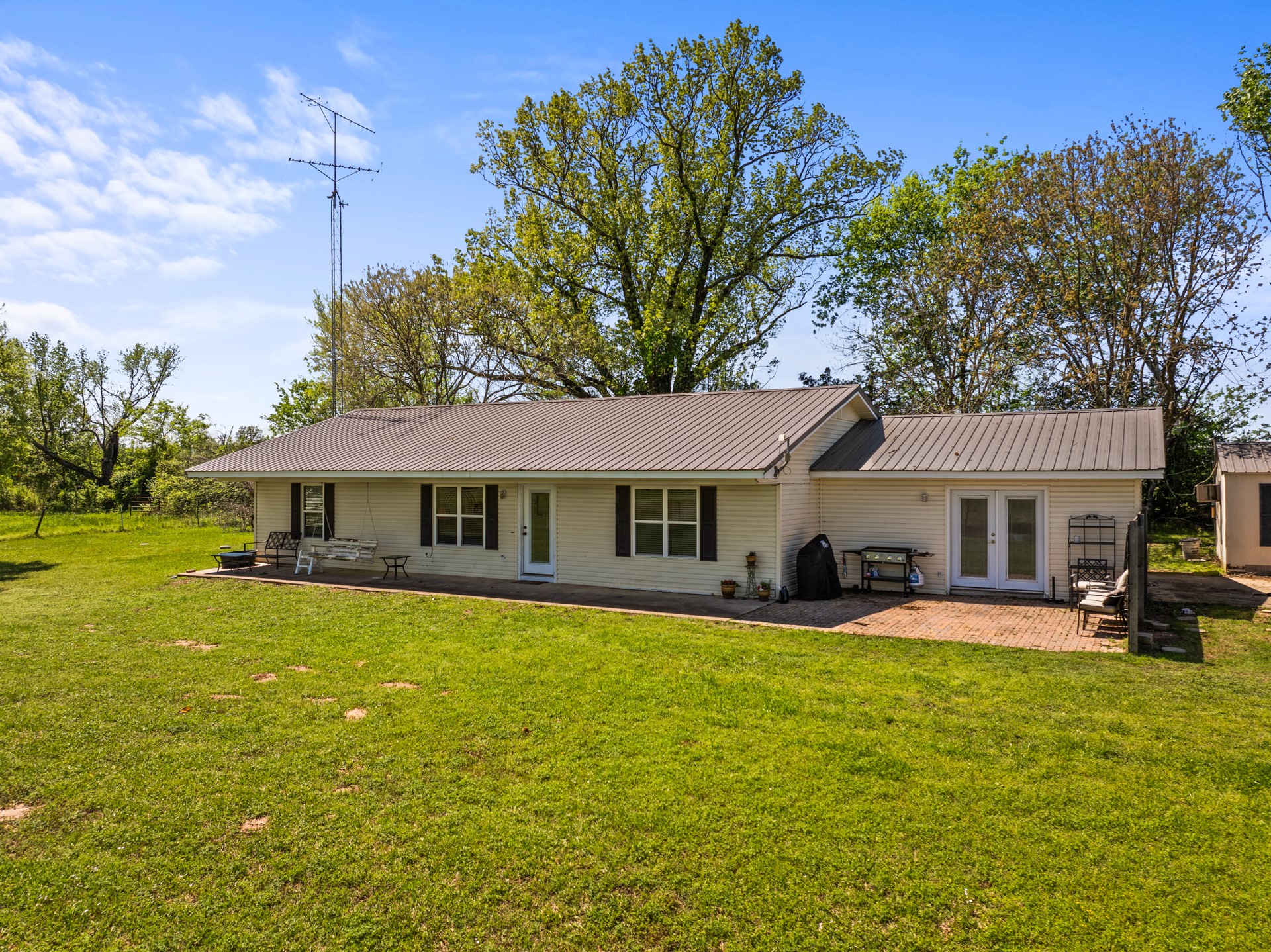 688 County Road 4810