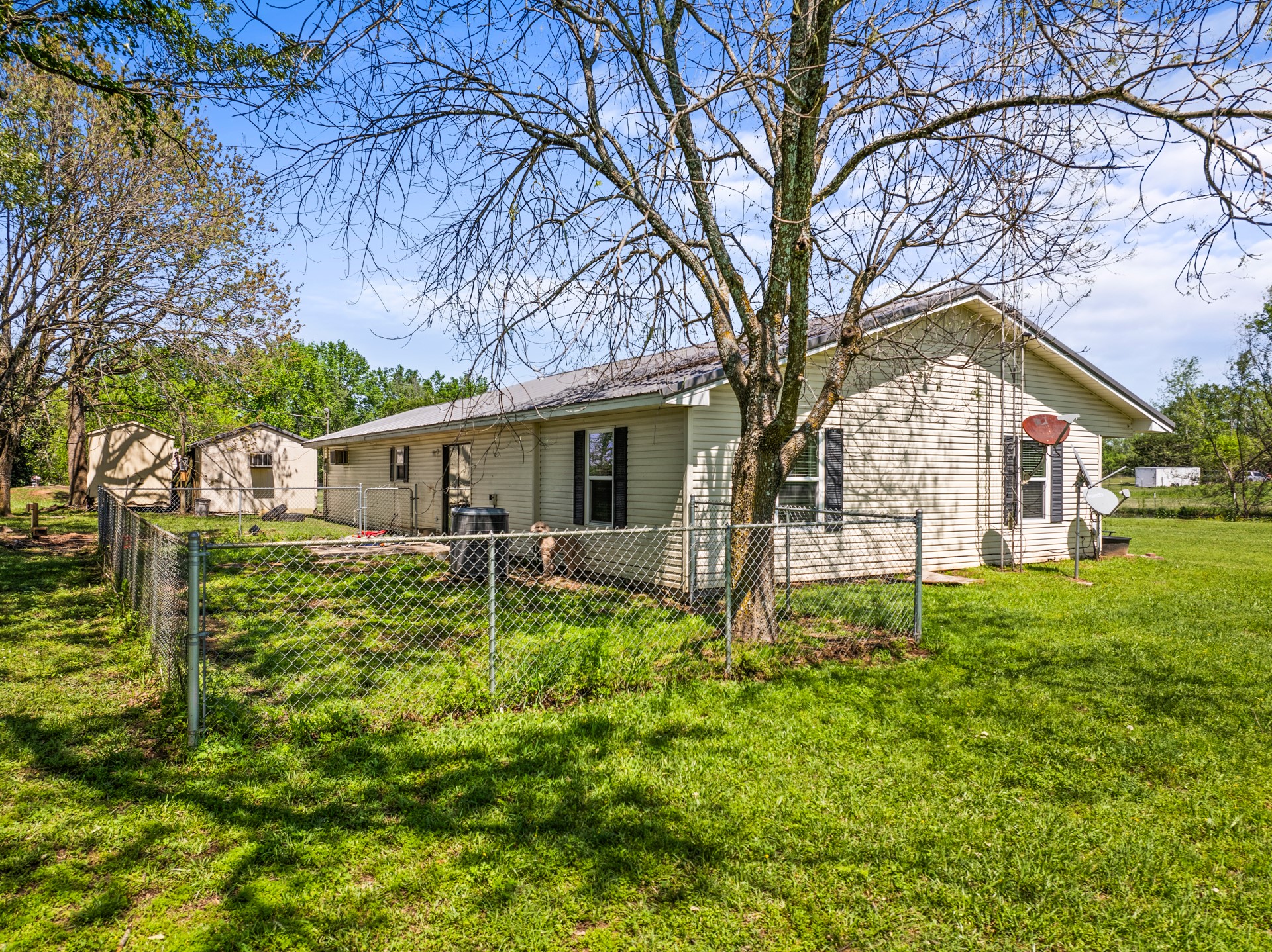 688 County Road 4810