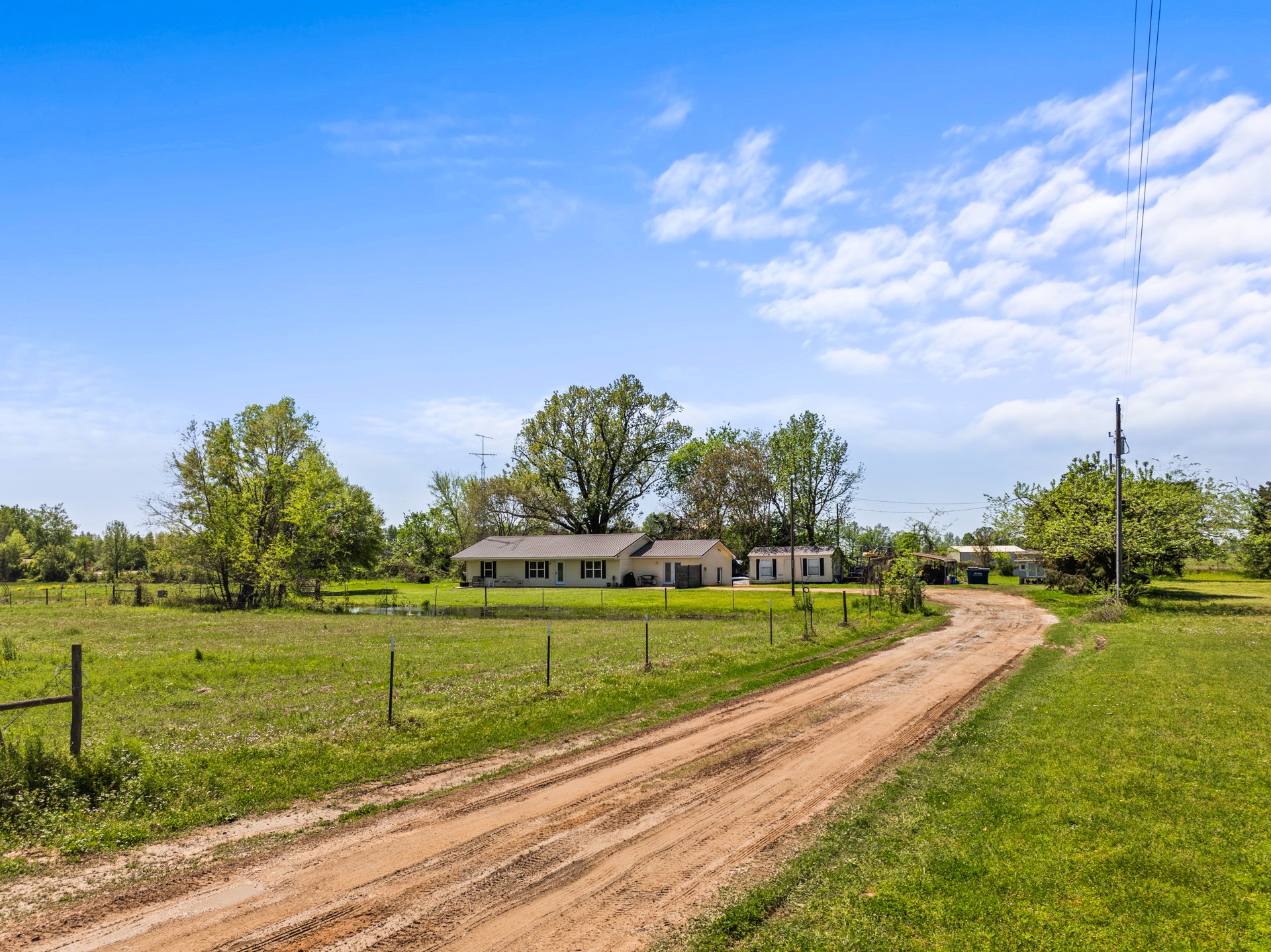 688 County Road 4810