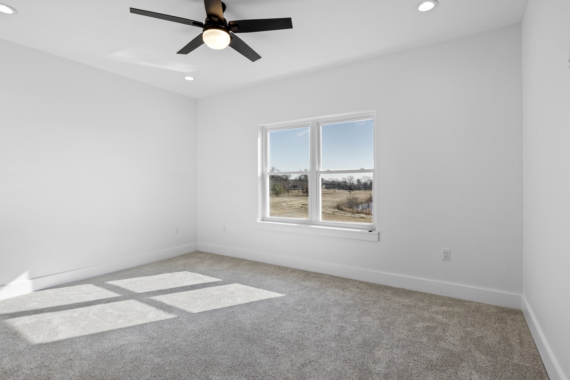 126 Private Road 2712