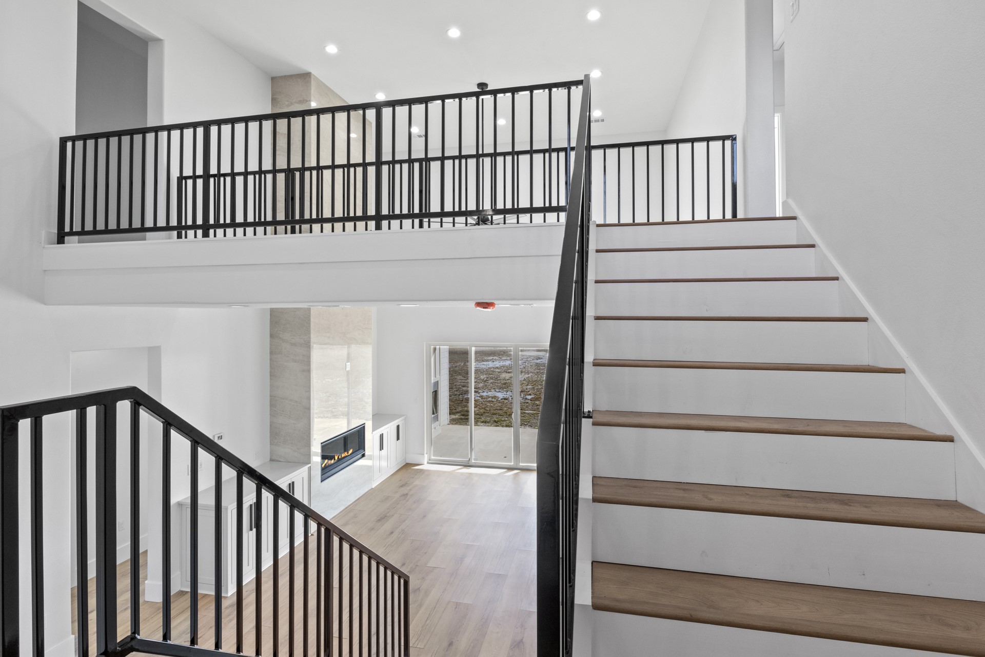 126 Private Road 2712
