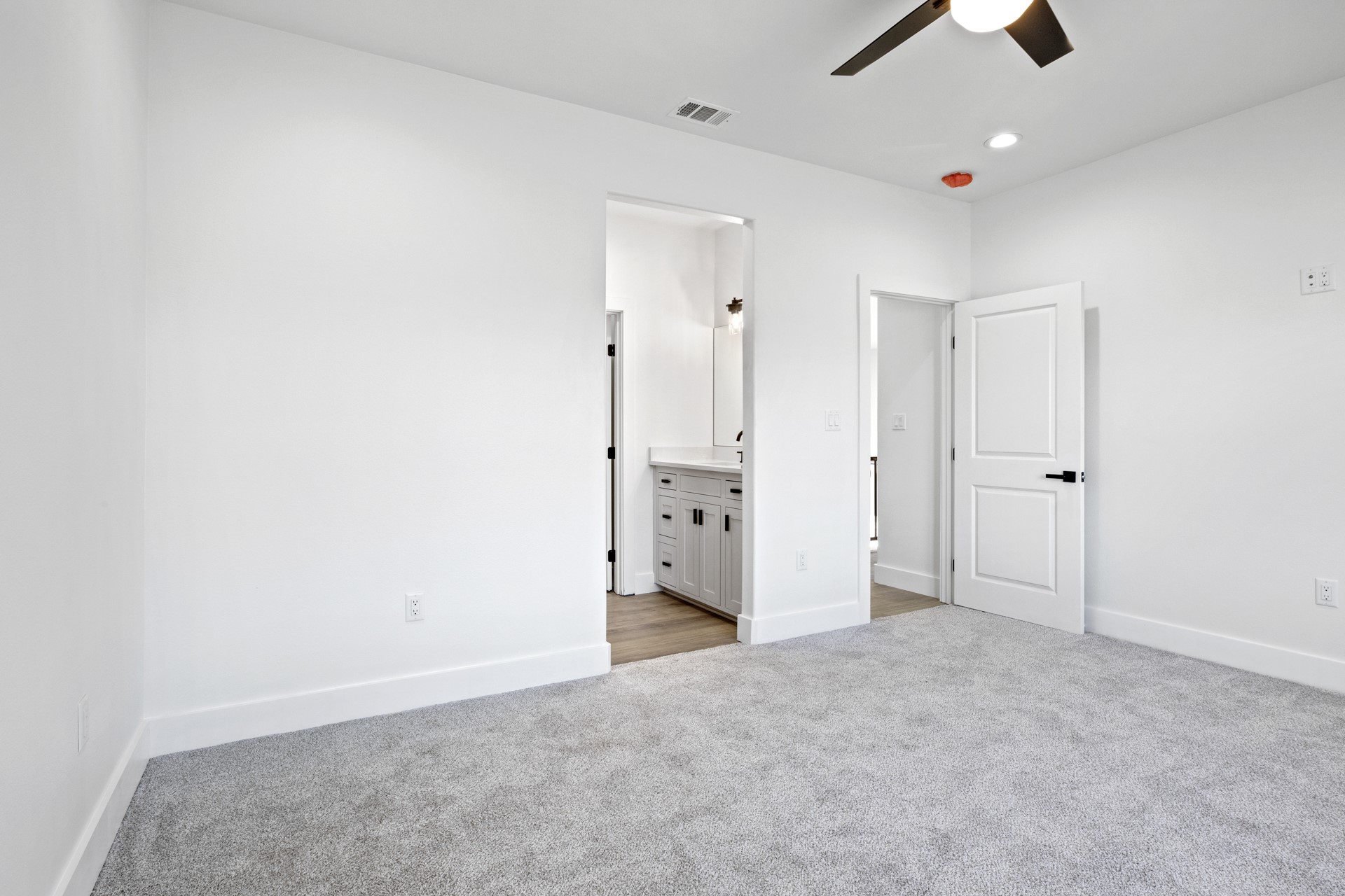 126 Private Road 2712