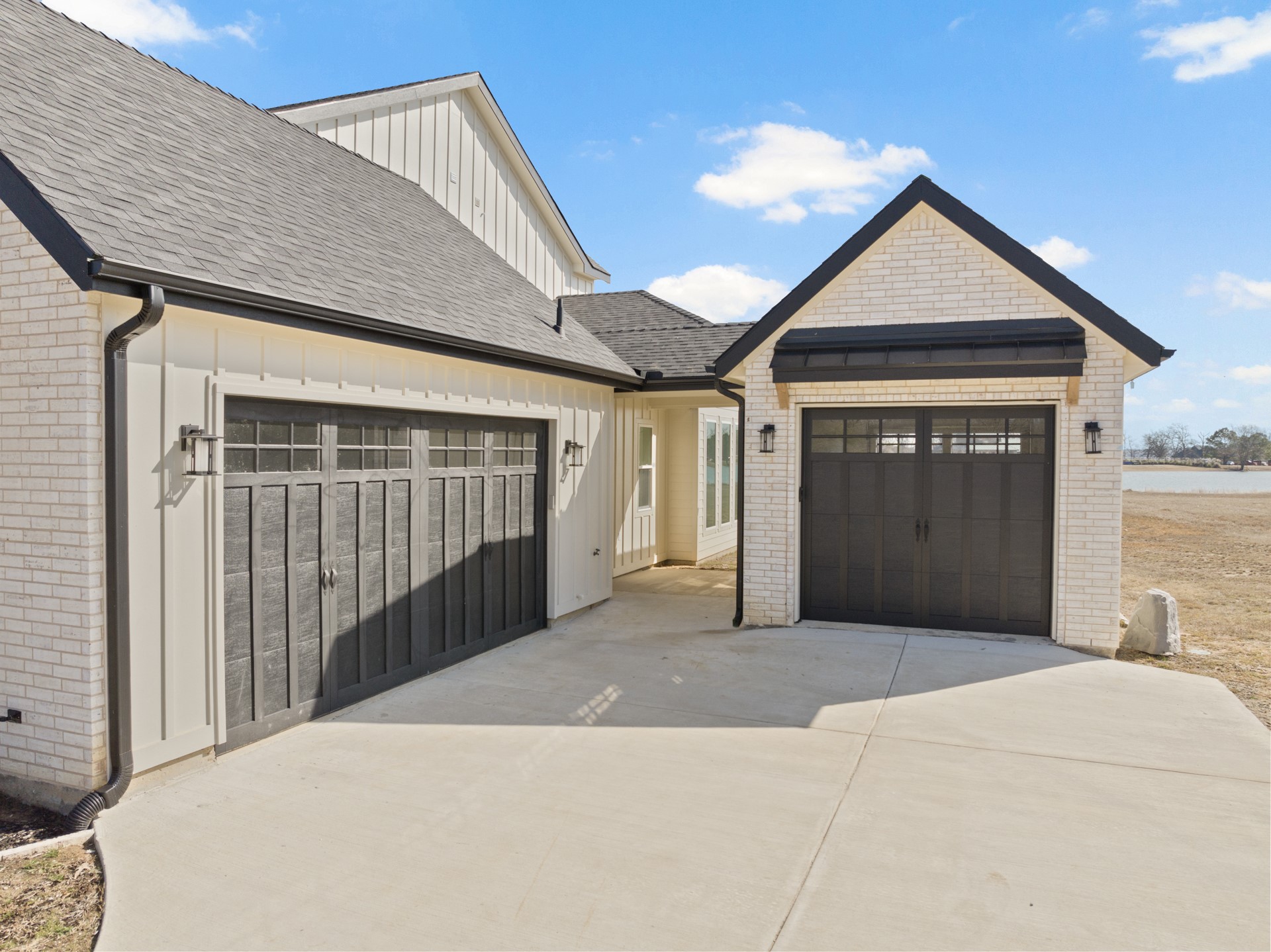126 Private Road 2712