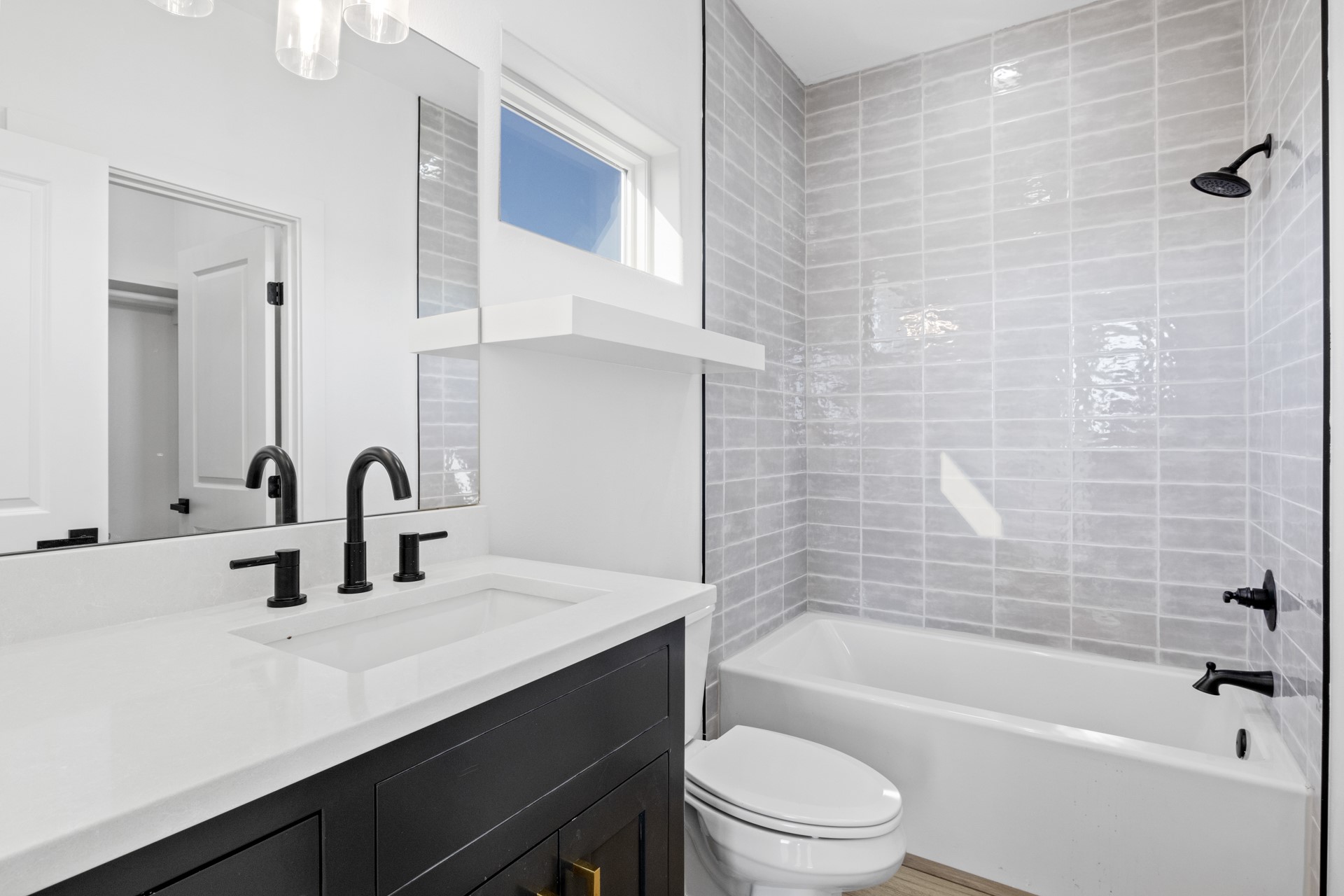 126 Private Road 2712