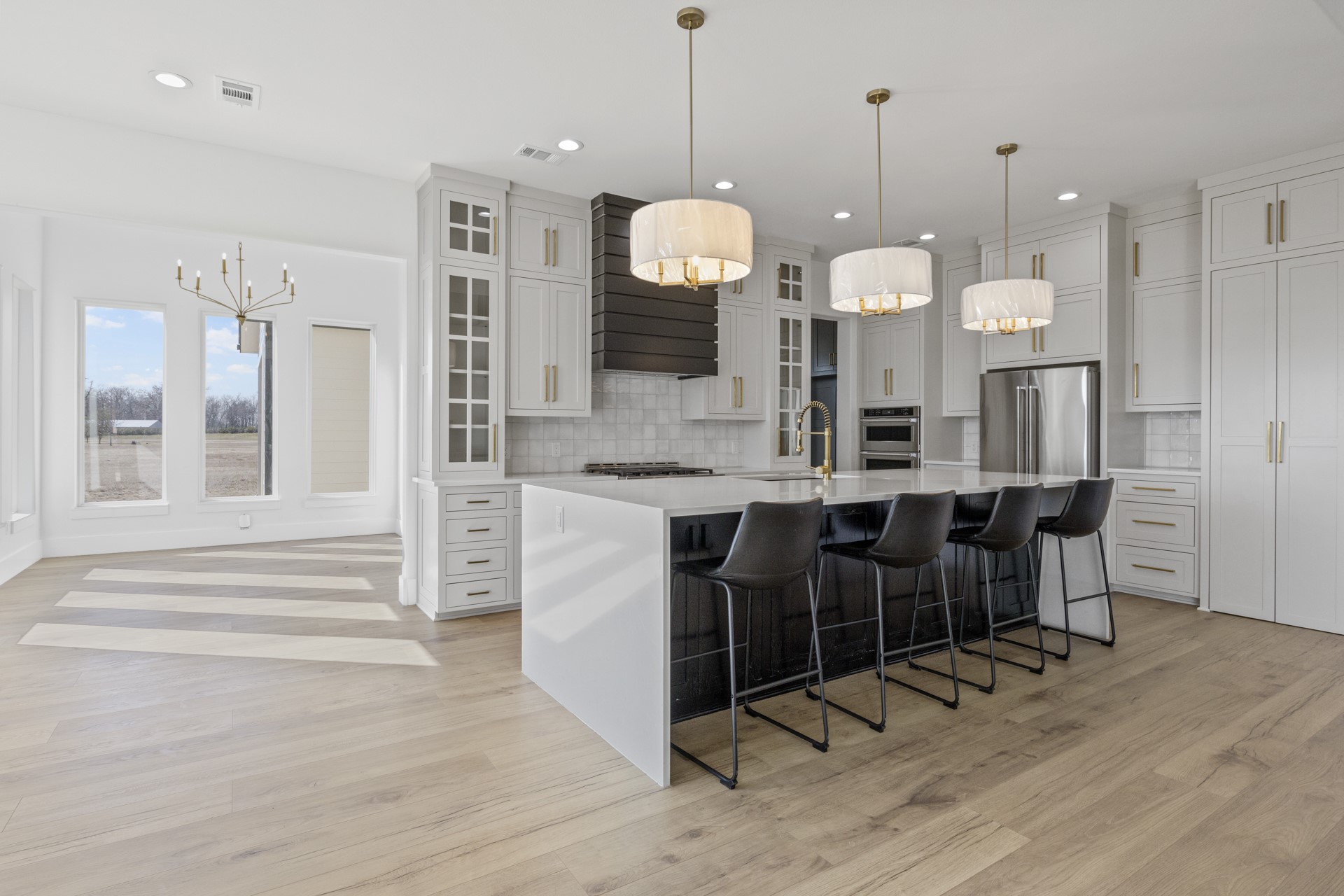 126 Private Road 2712