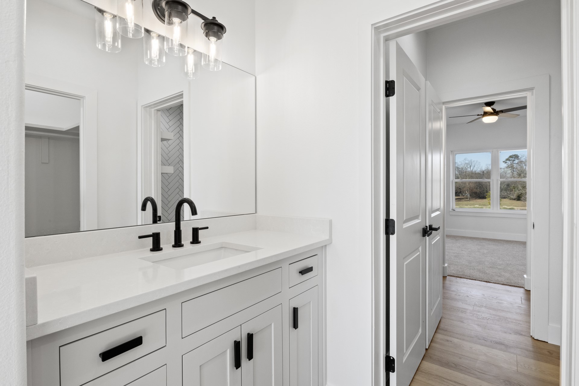 126 Private Road 2712
