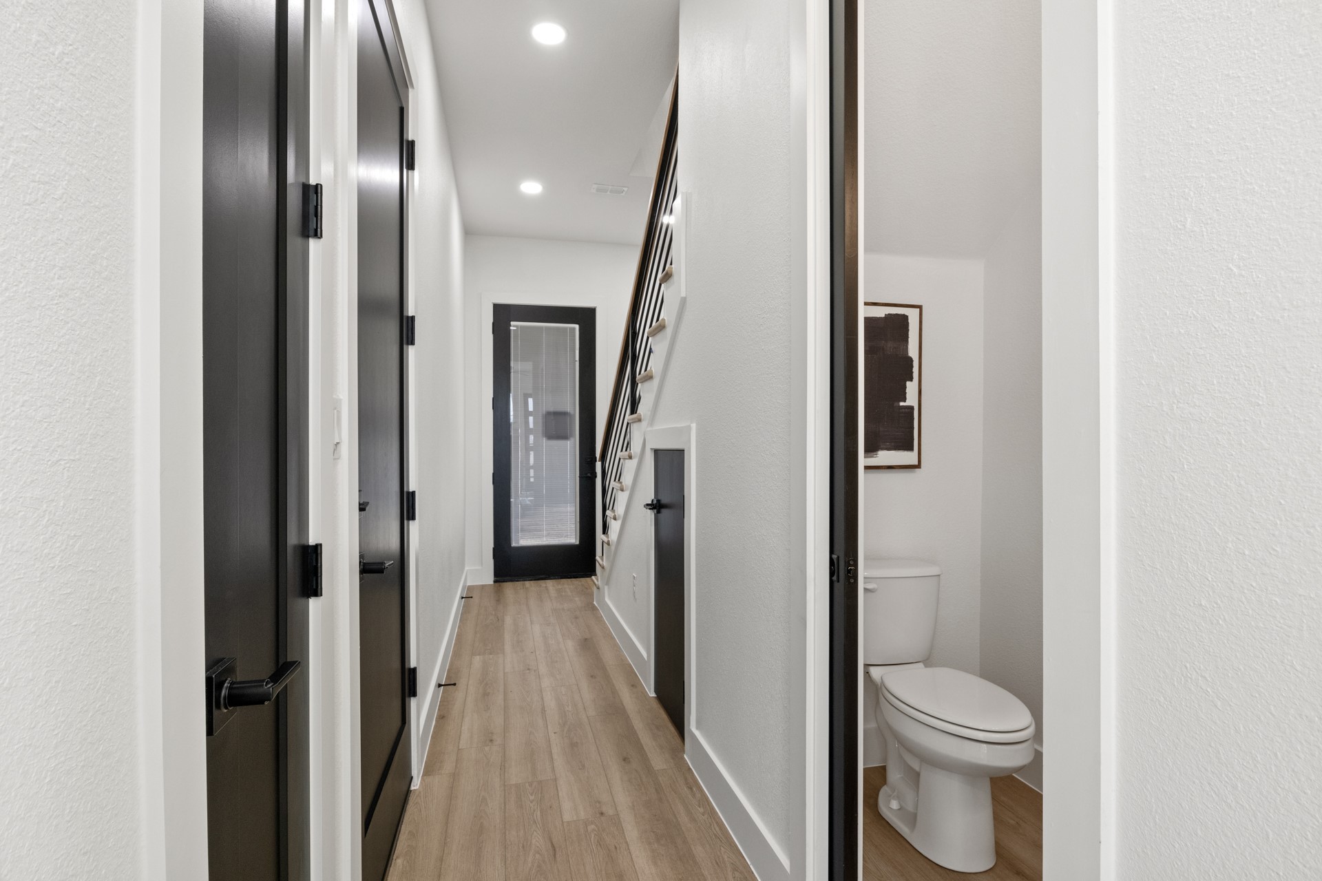 172 W 17th