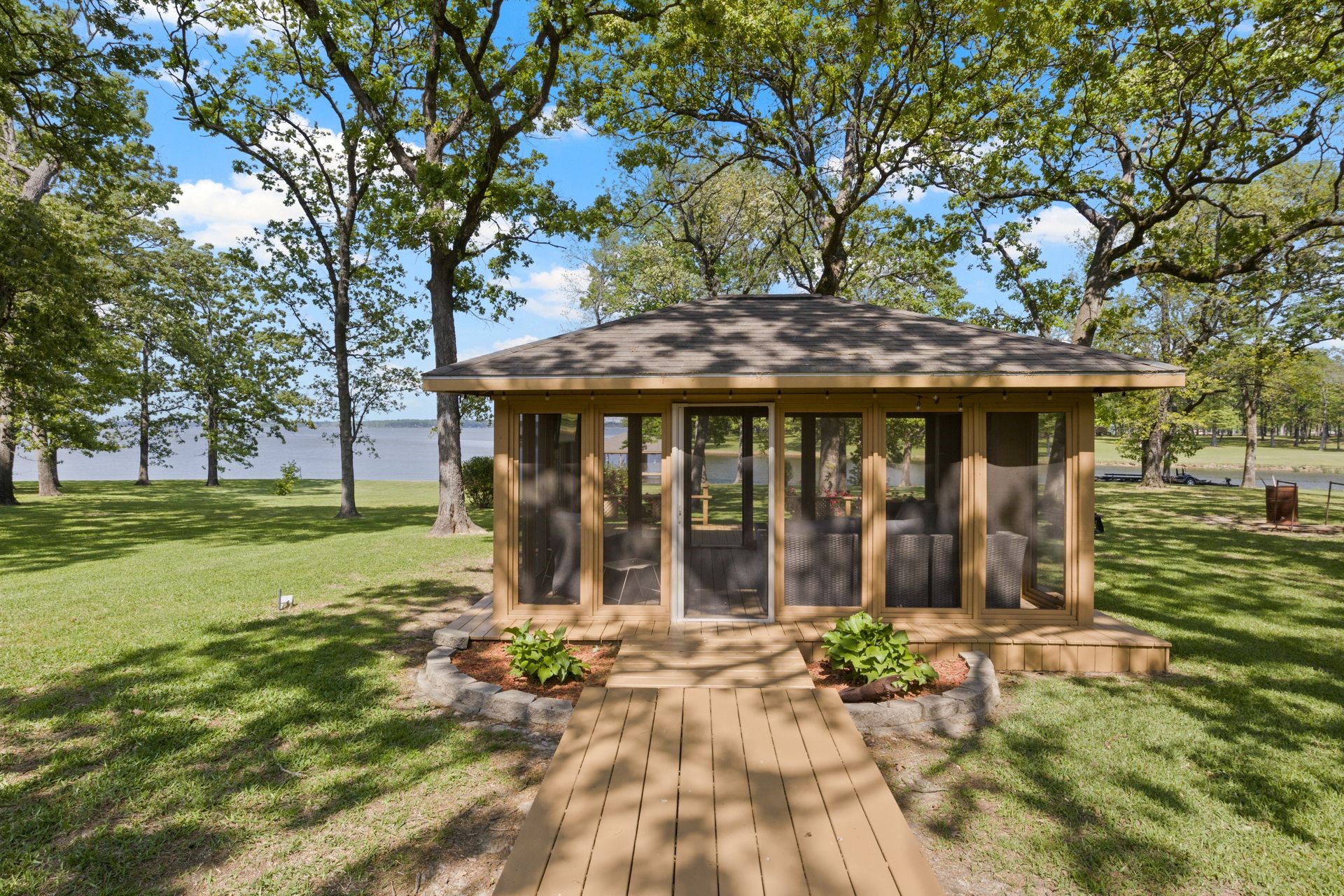 520 Private Road 5517