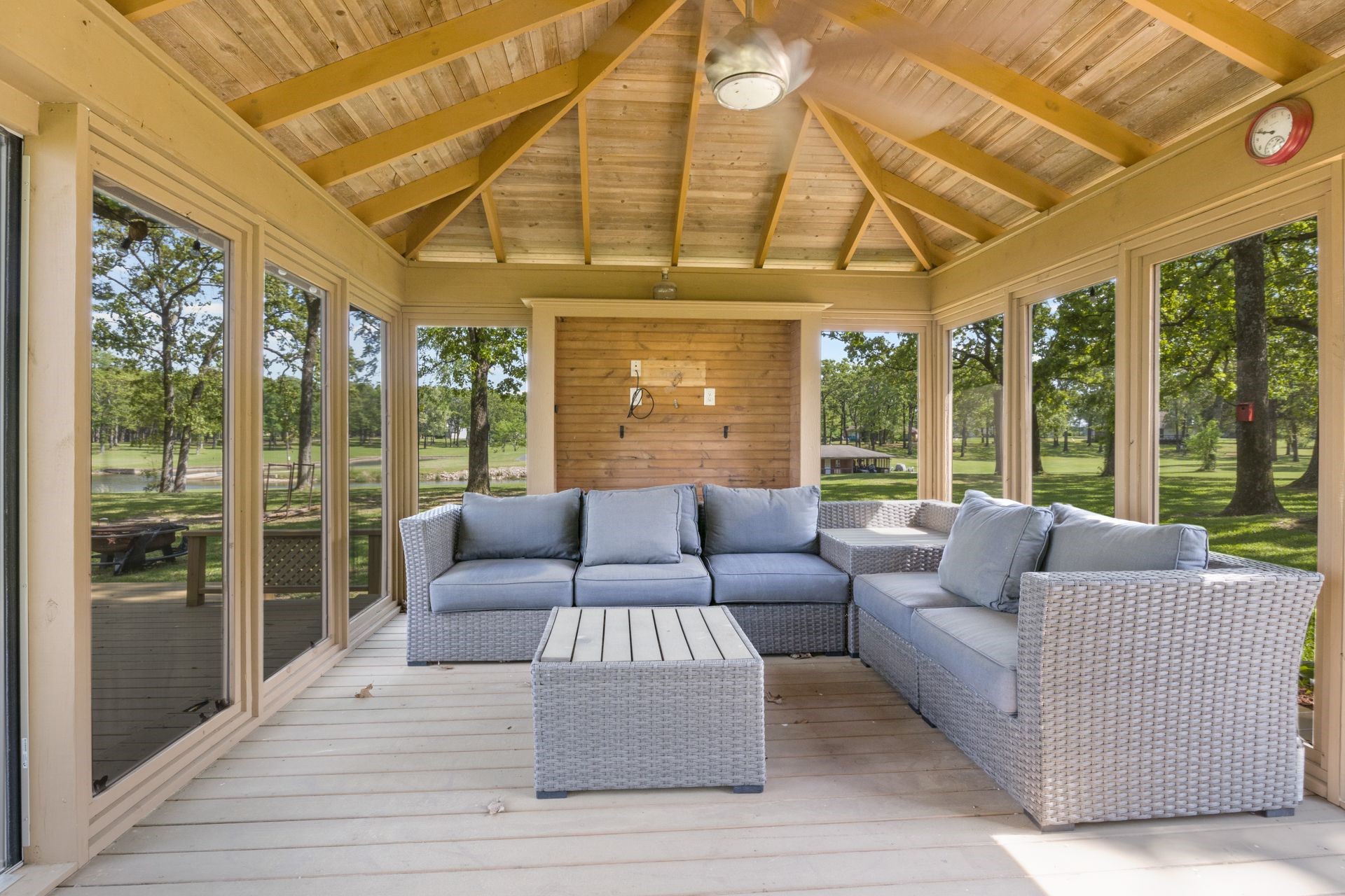 520 Private Road 5517