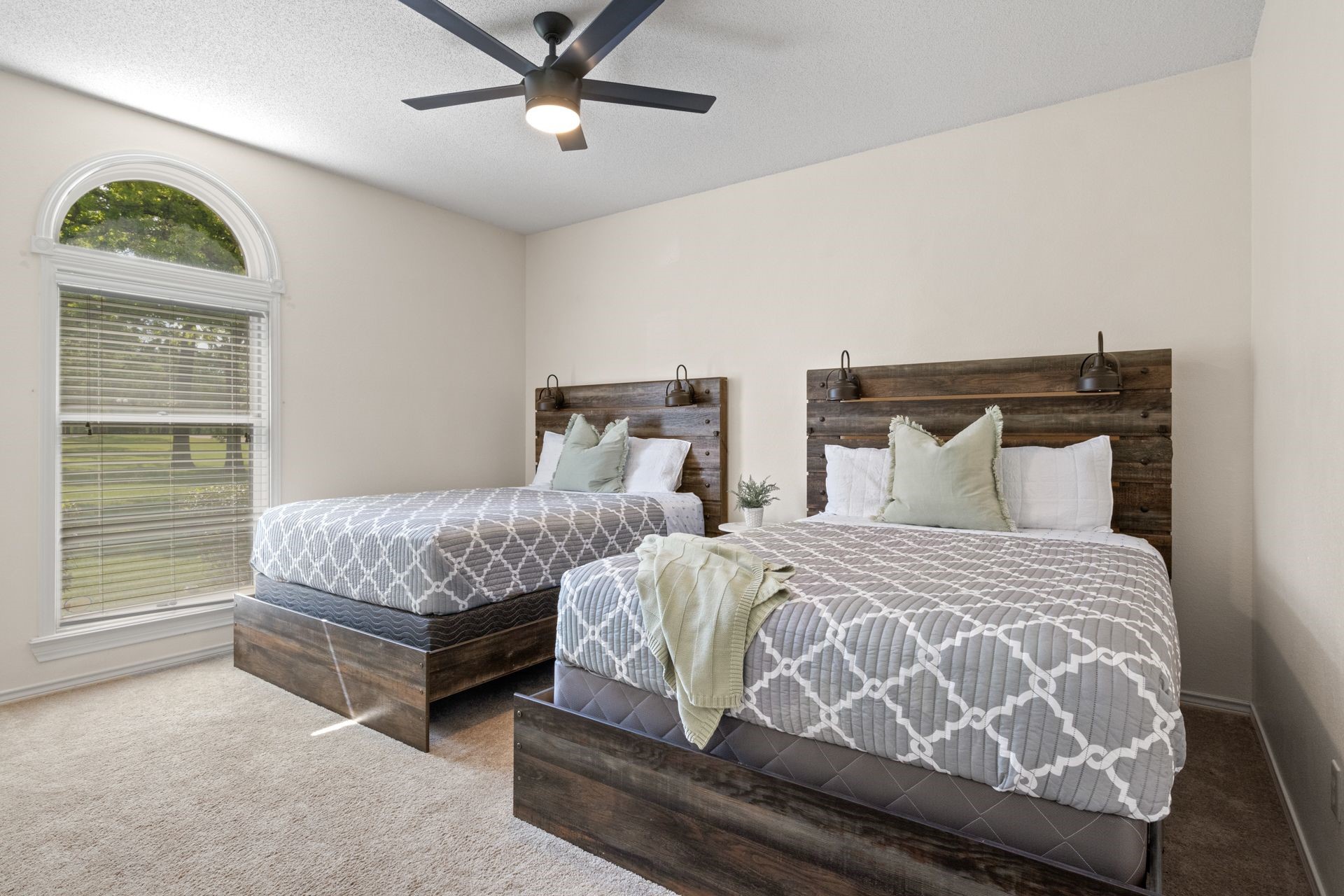 520 Private Road 5517