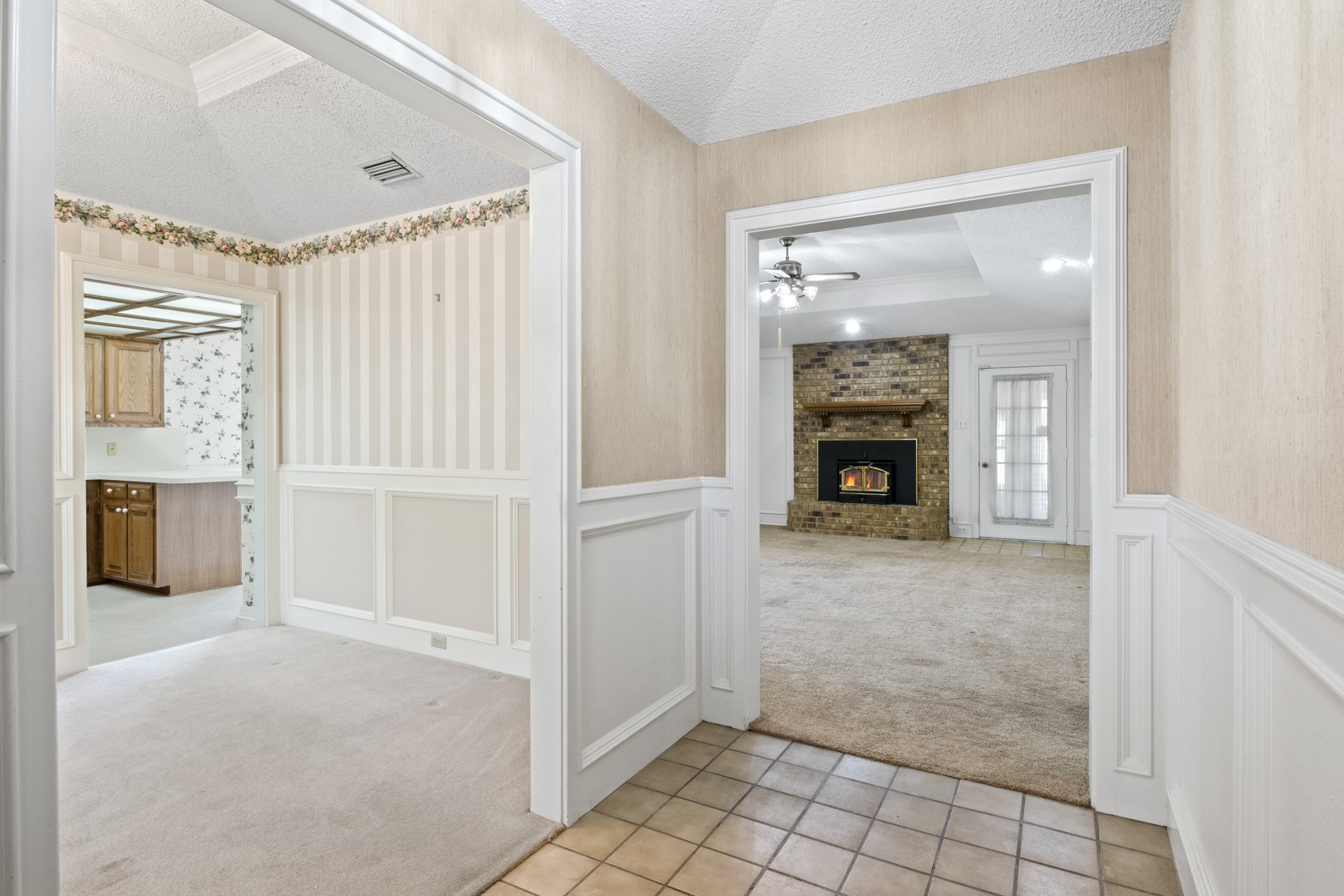 2404 Matthew Dr