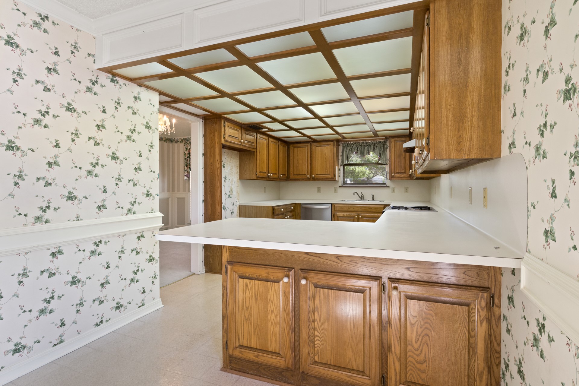 2404 Matthew Dr
