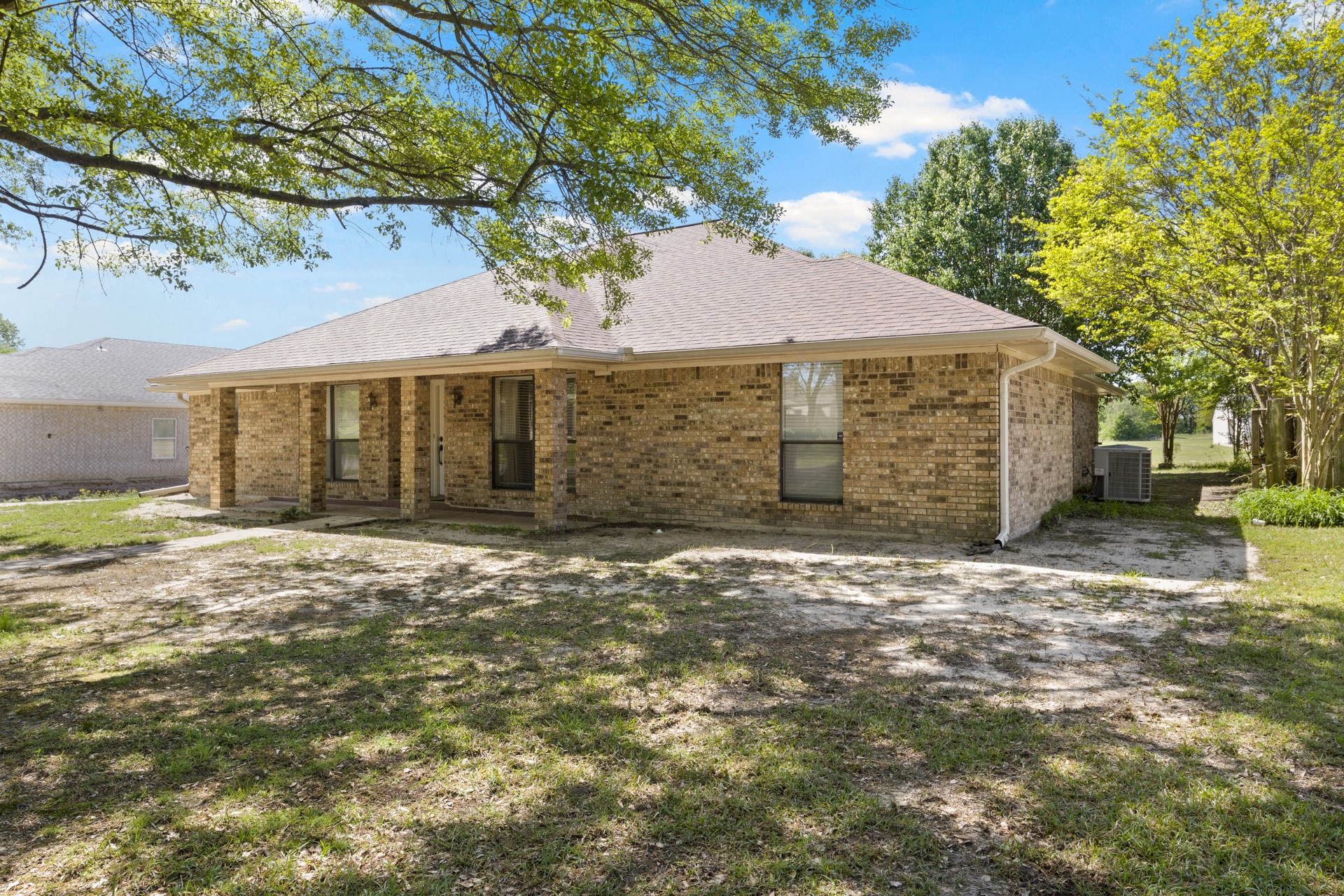 2404 Matthew Dr