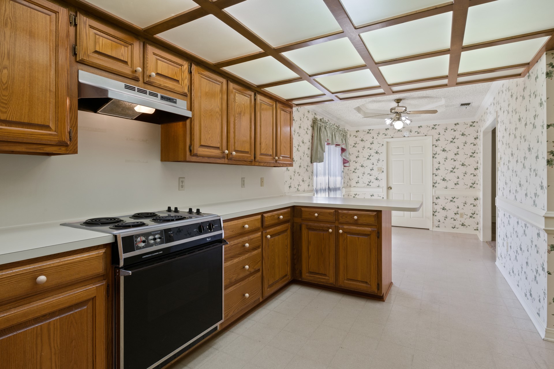 2404 Matthew Dr