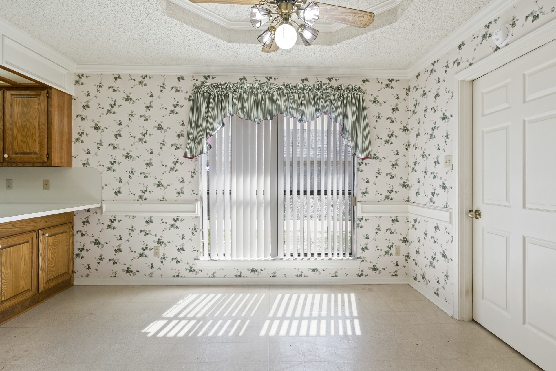 2404 Matthew Dr