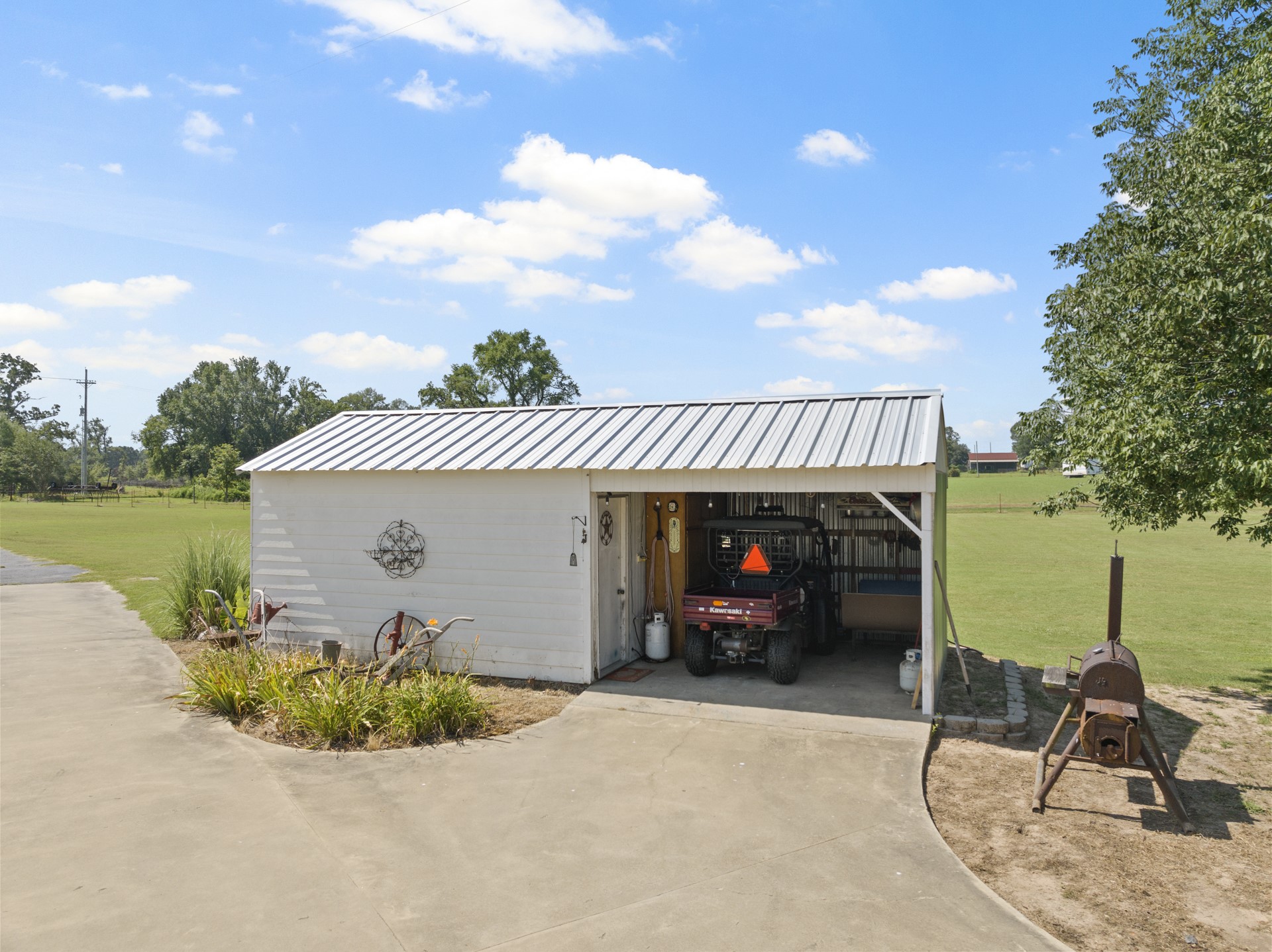 3076 Hwy 338