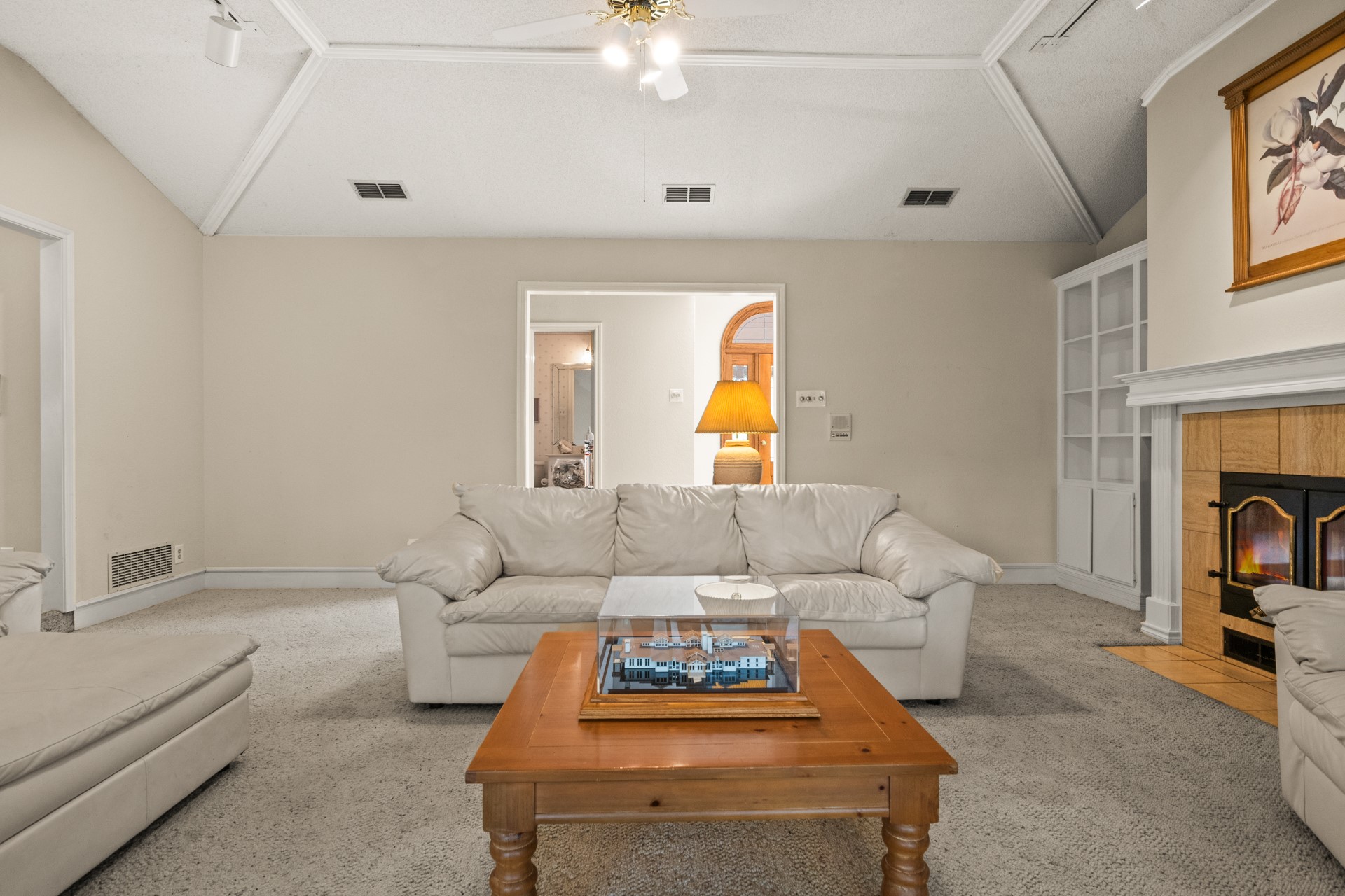 351 Private Road 8572