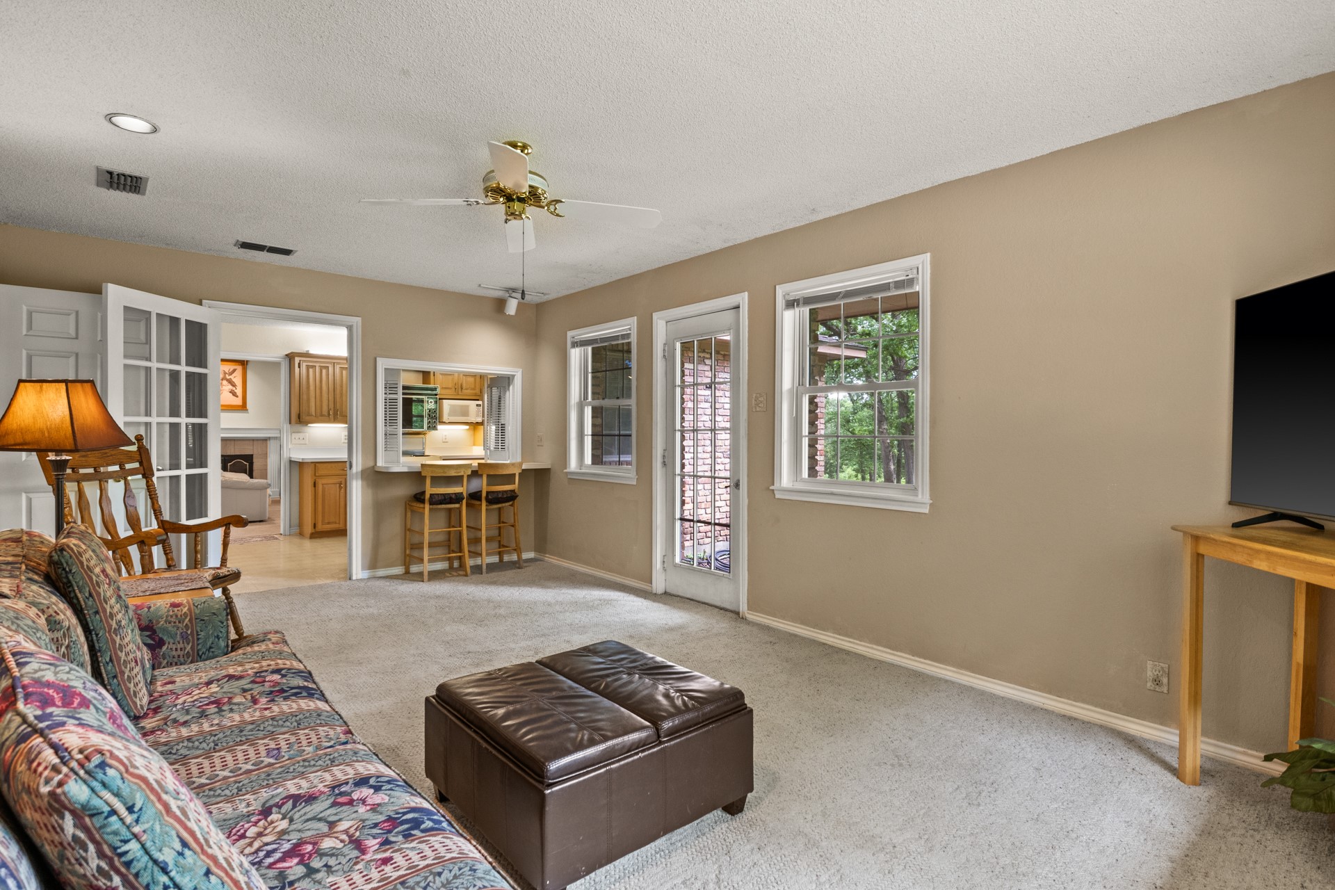 351 Private Road 8572