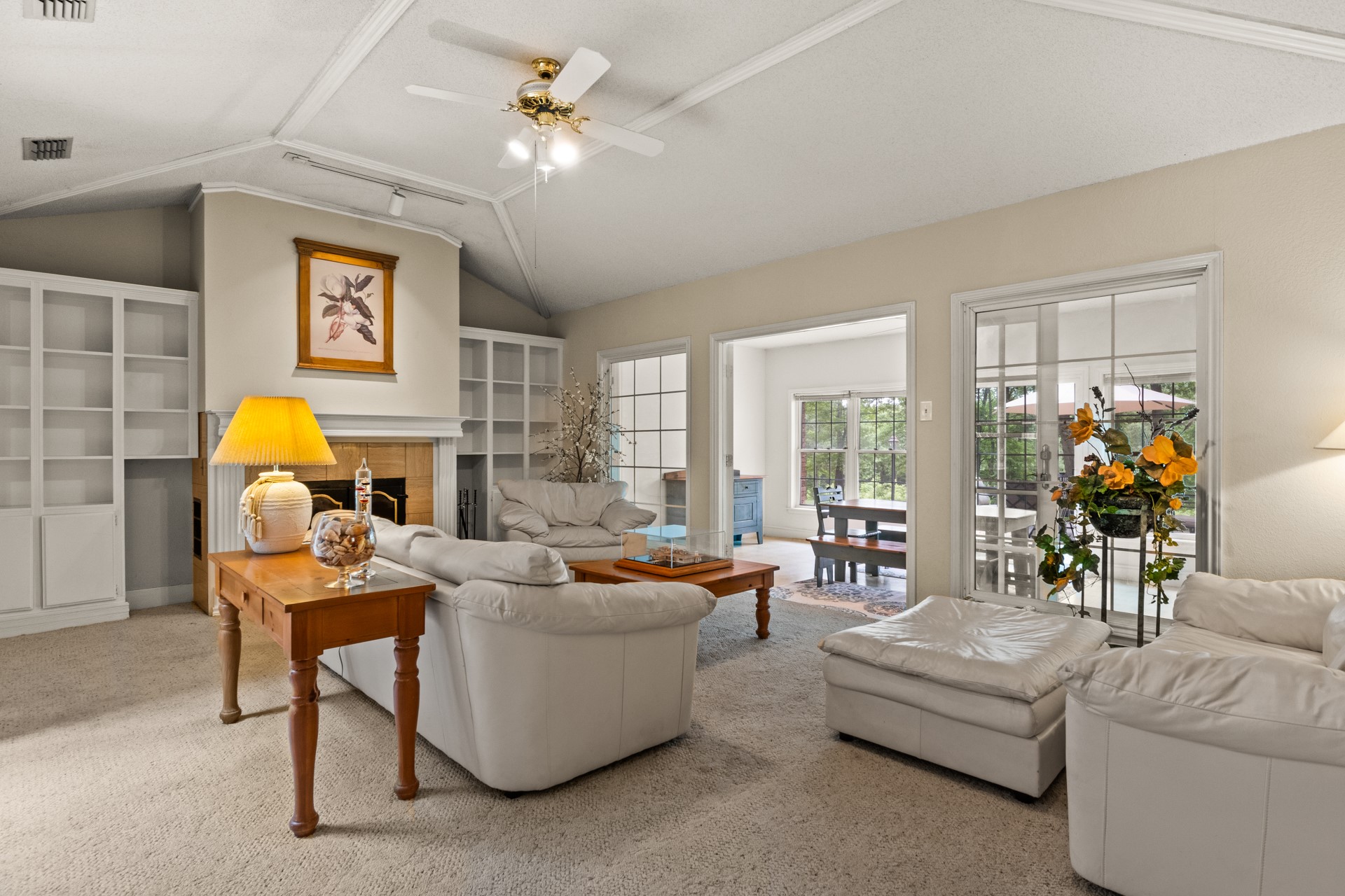 351 Private Road 8572