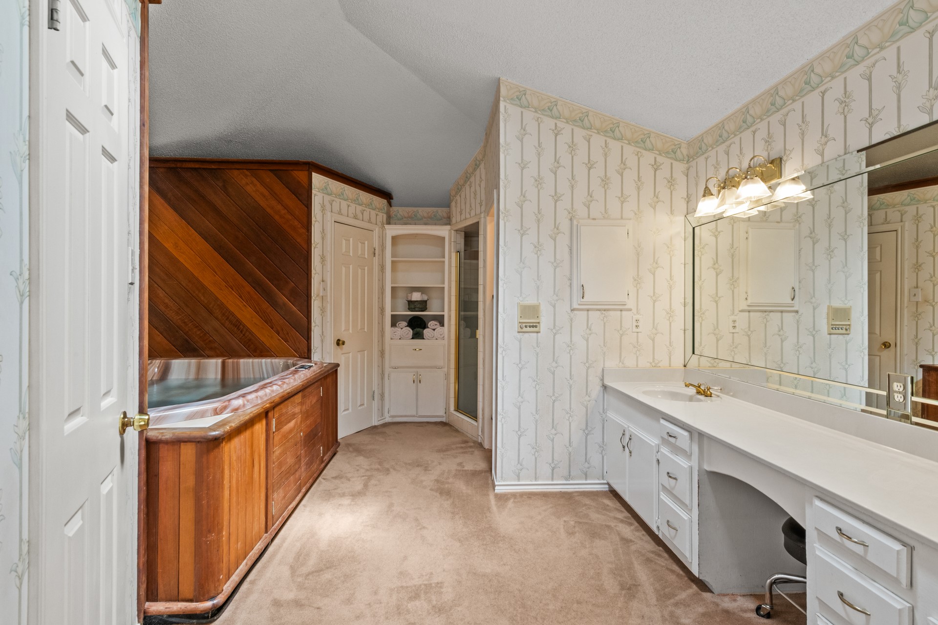351 Private Road 8572
