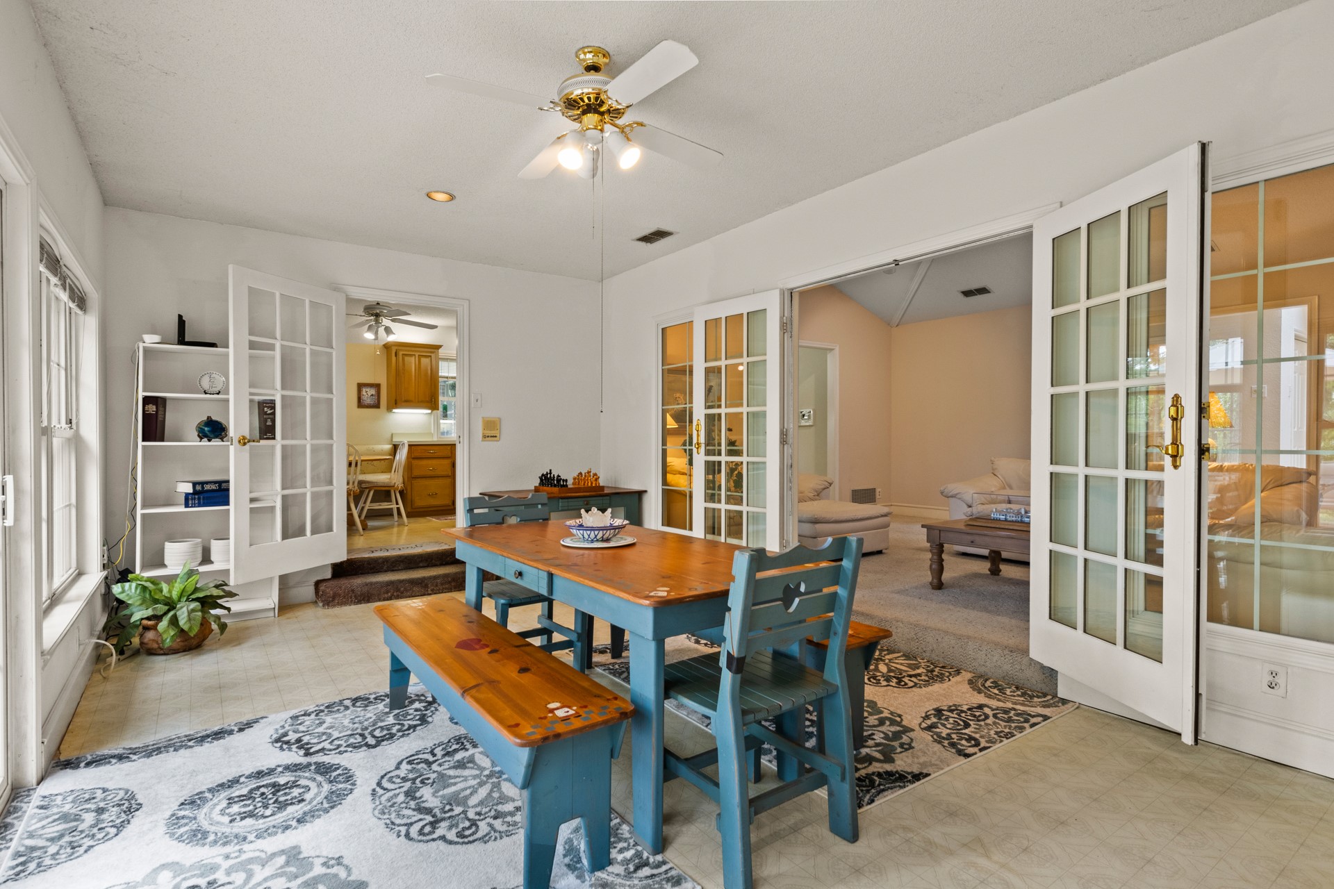 351 Private Road 8572