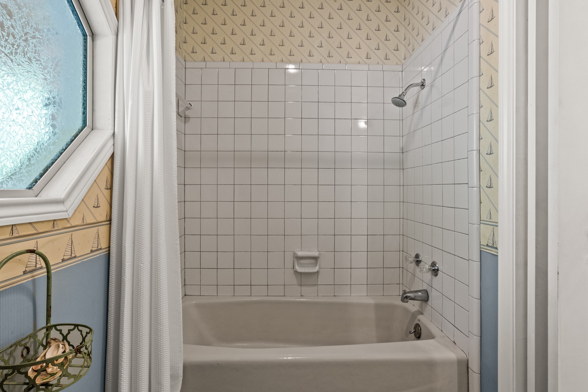 351 Private Road 8572