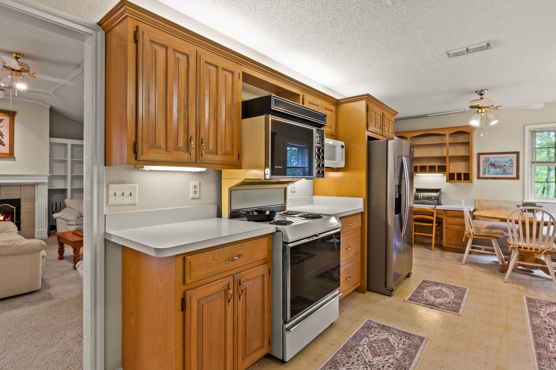 351 Private Road 8572