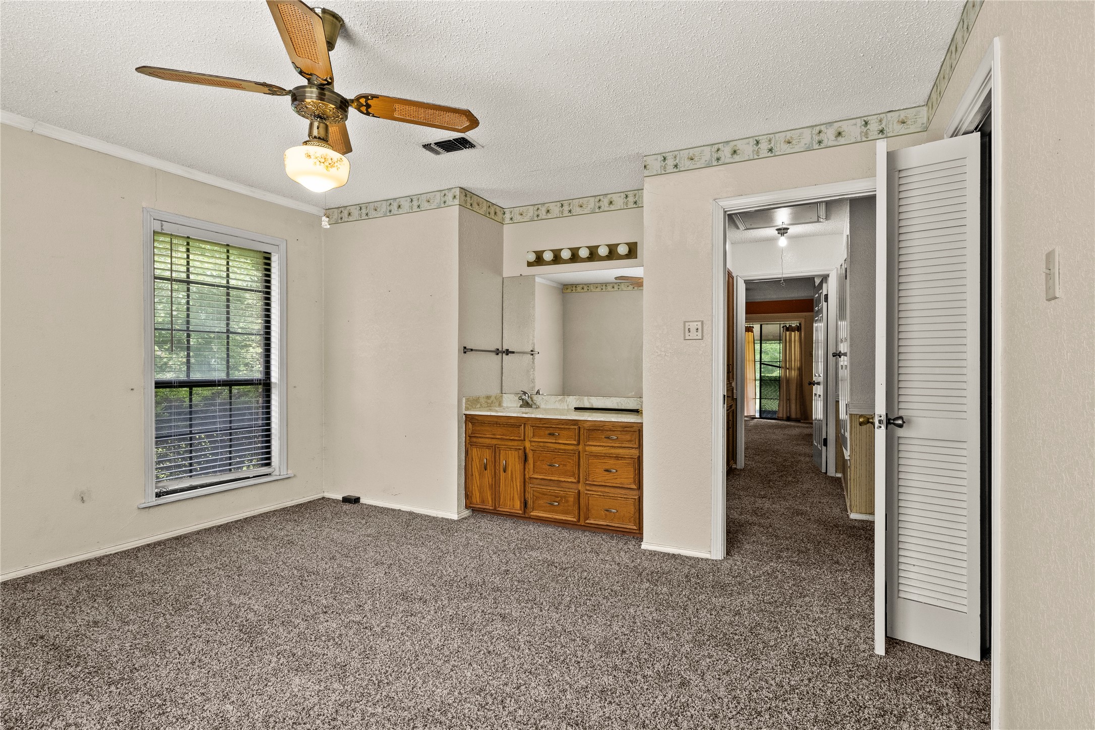 979 Rockdale