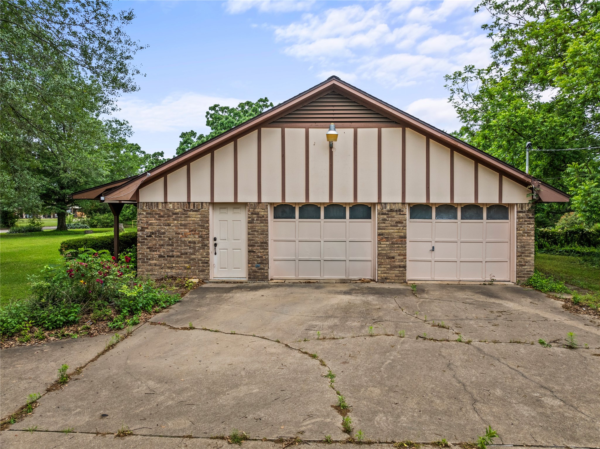 979 Rockdale