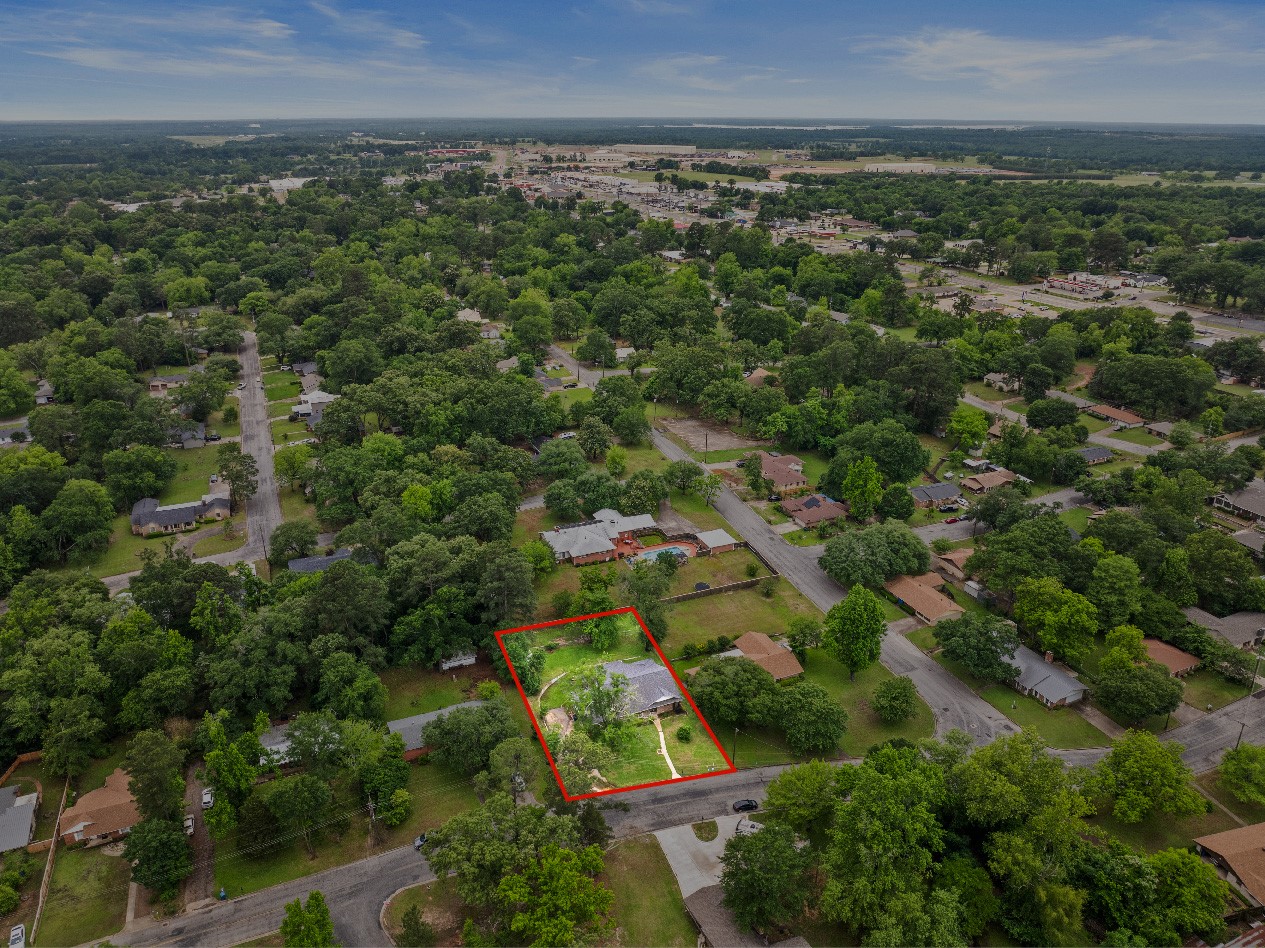 306 Dellwood Drive