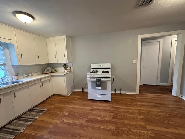 405 Walnut Street
