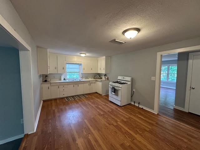 405 Walnut Street