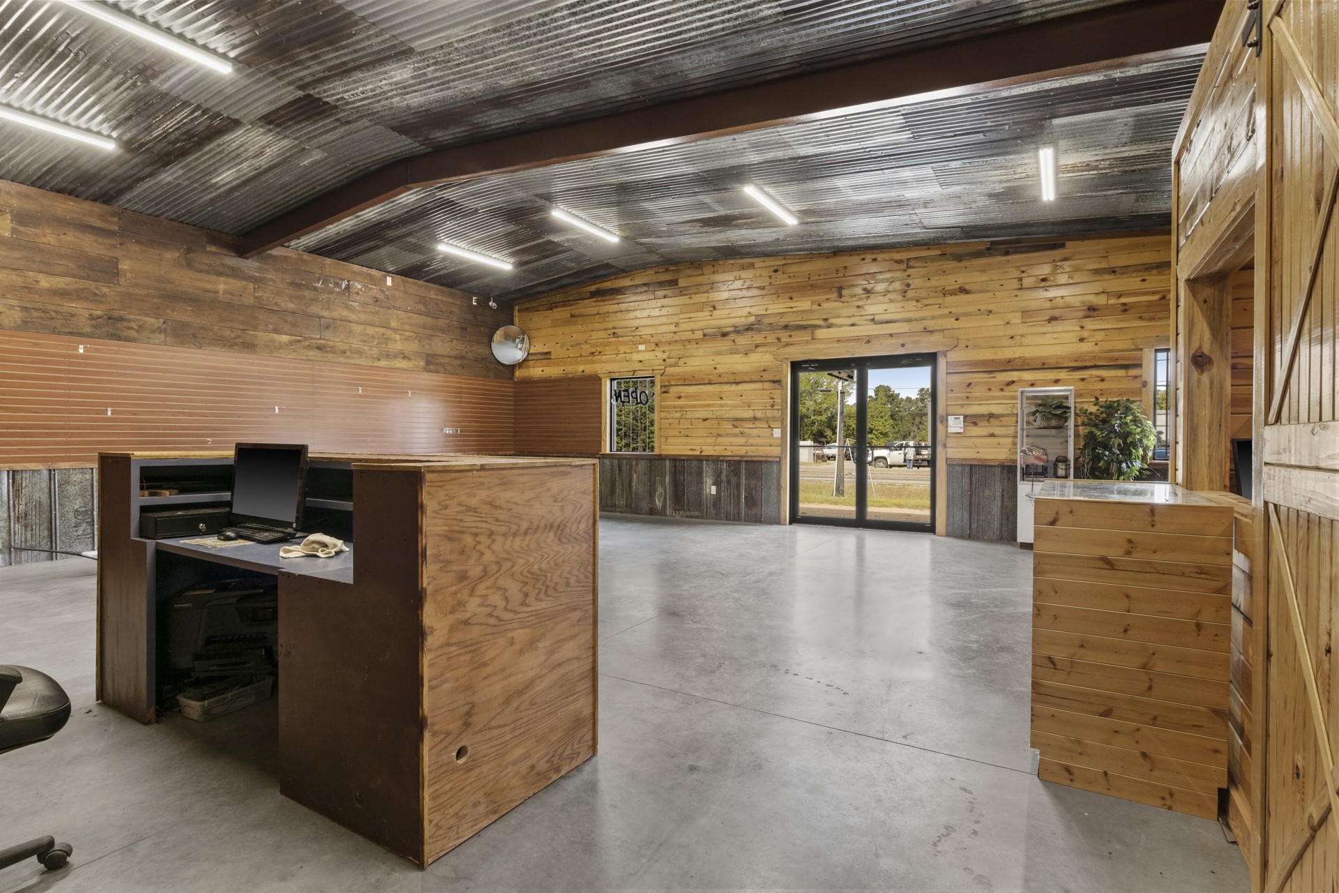 321 W 67 Highway W