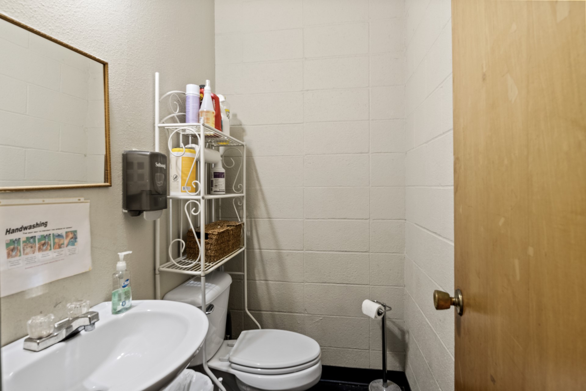 3725 N State Line Avenue