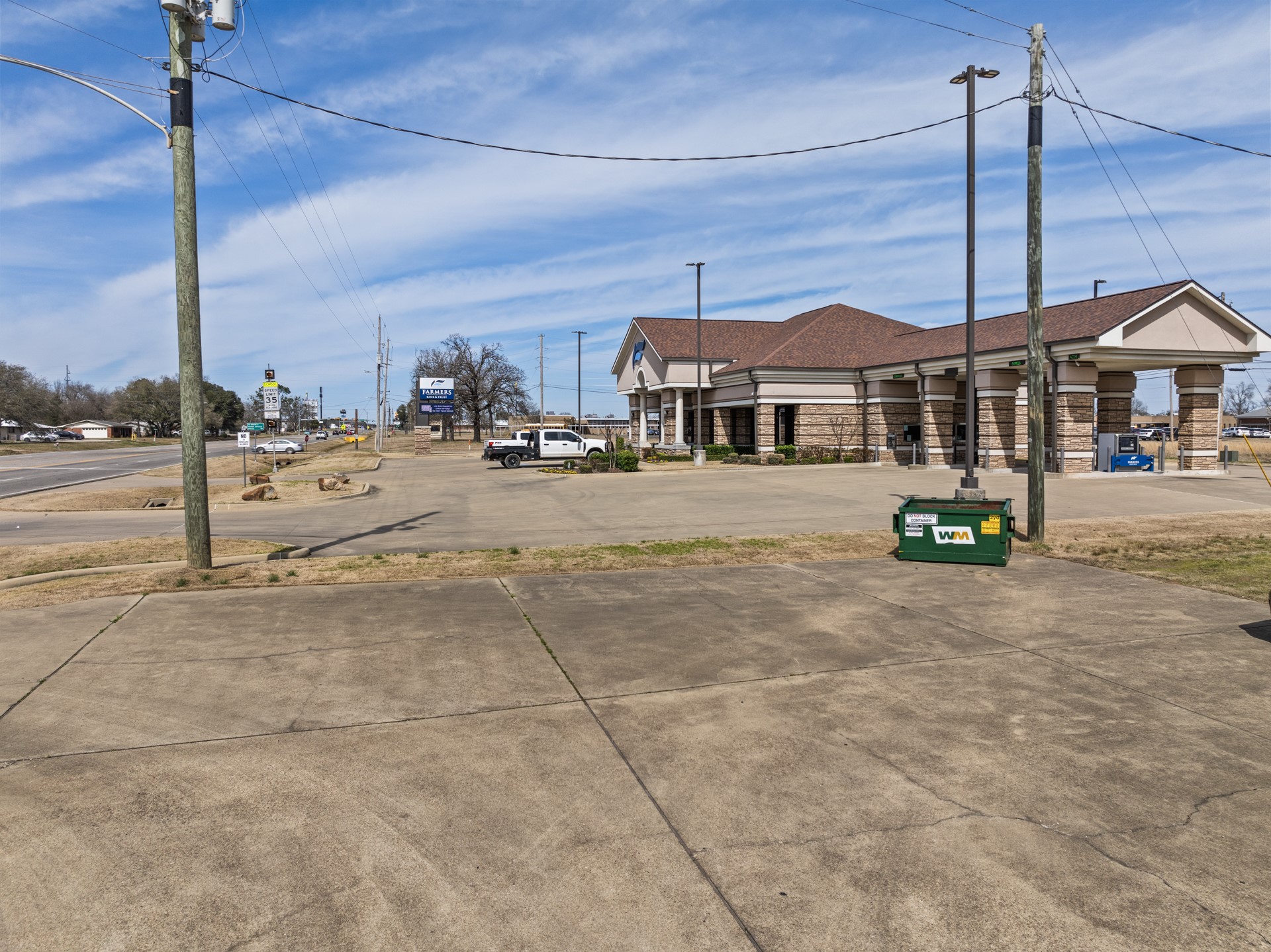 412 N McCoy Boulevard