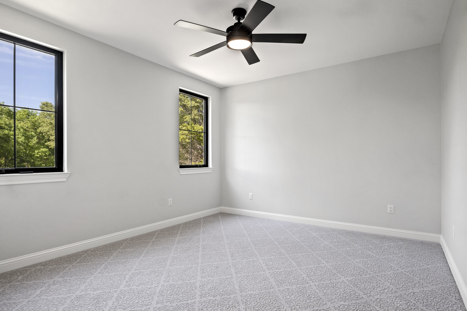 1013 Silver Lake Circle